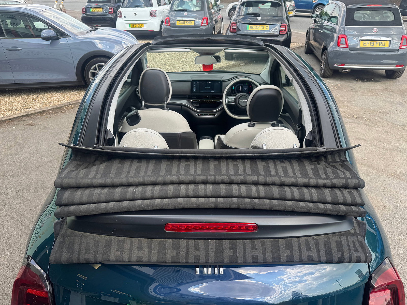 Fiat 500e C 42kWh La Prima Convertible 2dr Electric Auto (118 ps) 2dr Automatic 2021