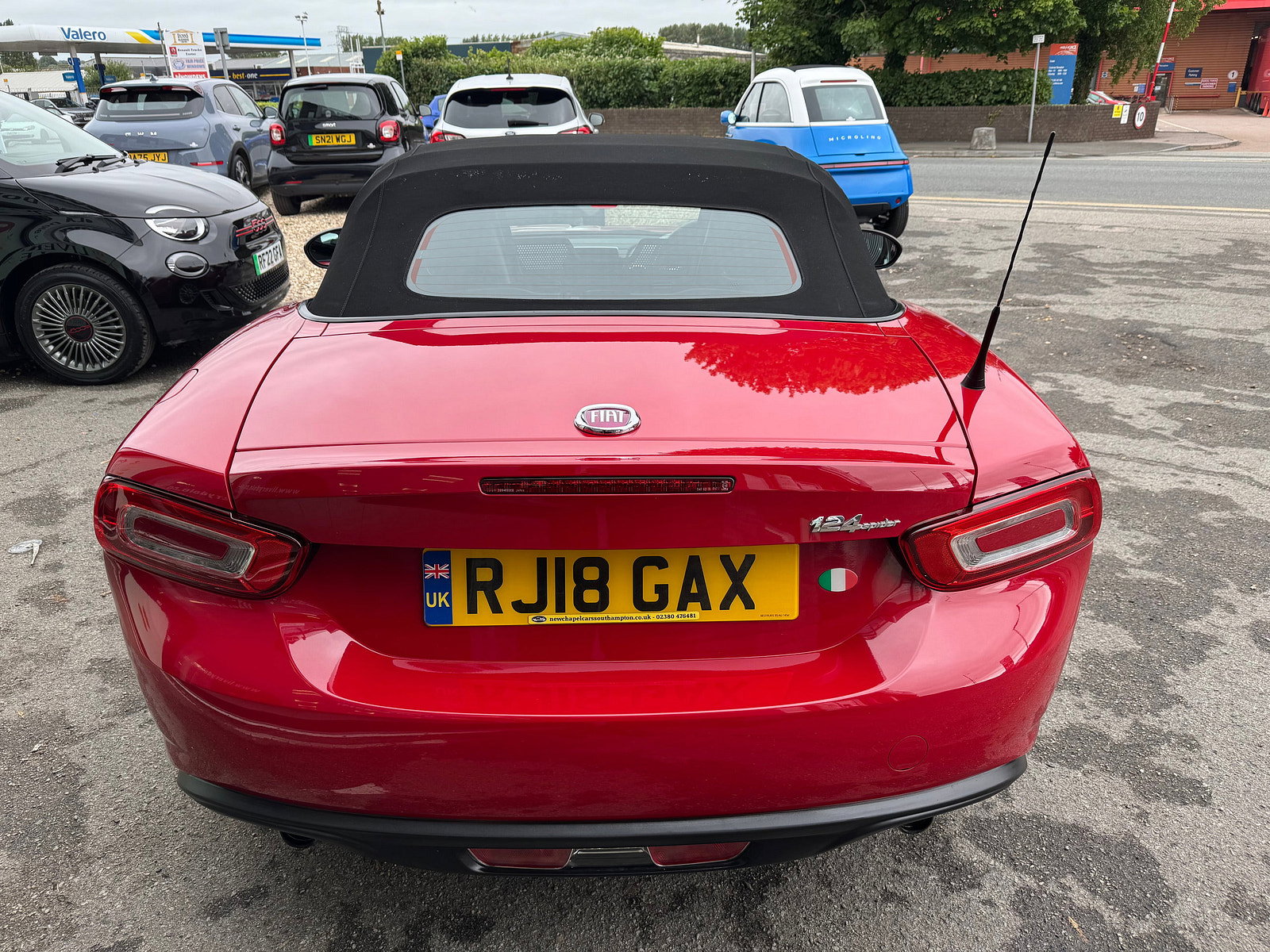 Fiat 124 Spider 1.4 MultiAir Classica Convertible 2dr Petrol Euro 6 (140 ps) 2dr Manual 2018