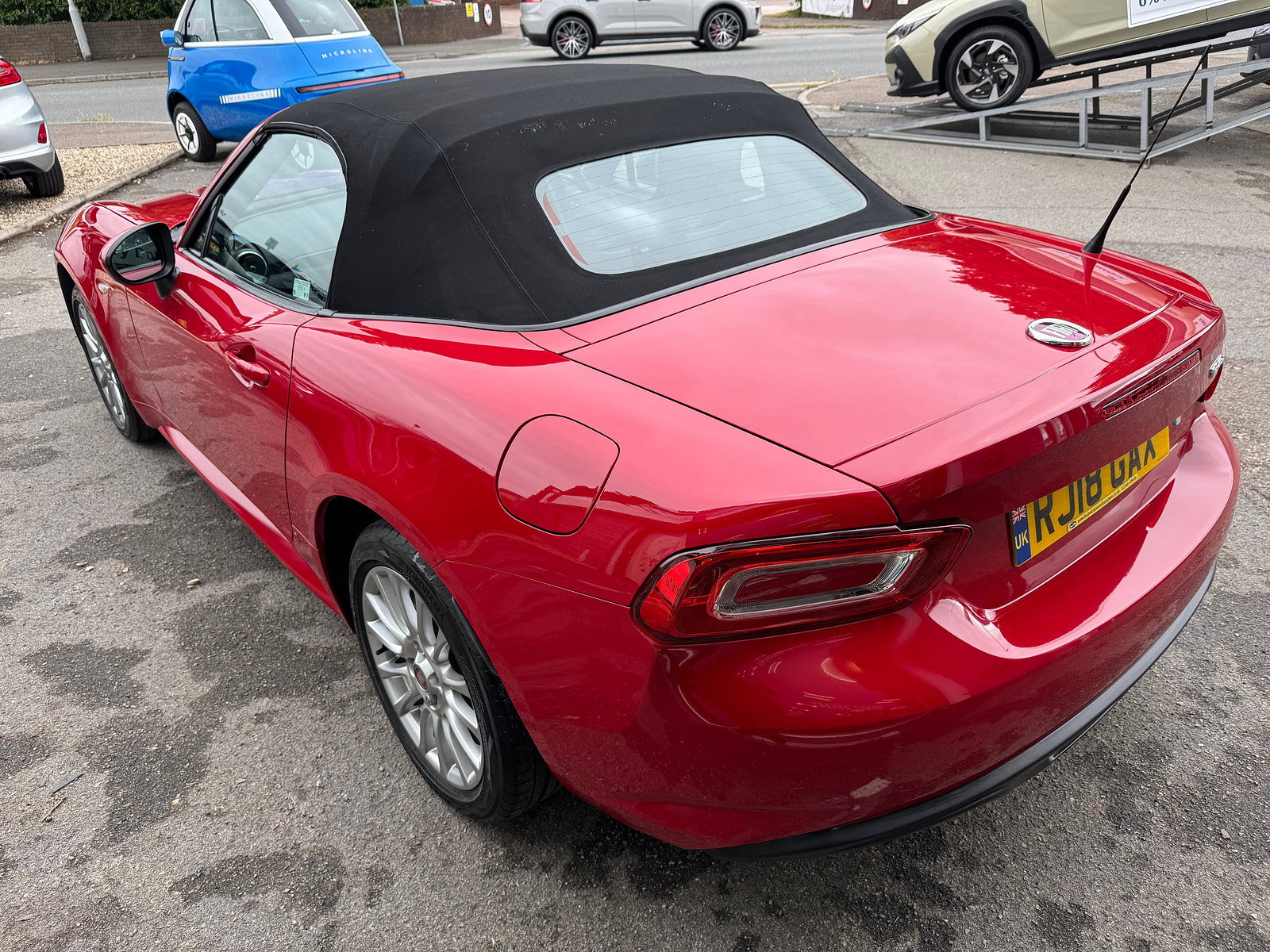 Fiat 124 Spider 1.4 MultiAir Classica Convertible 2dr Petrol Euro 6 (140 ps) 2dr Manual 2018