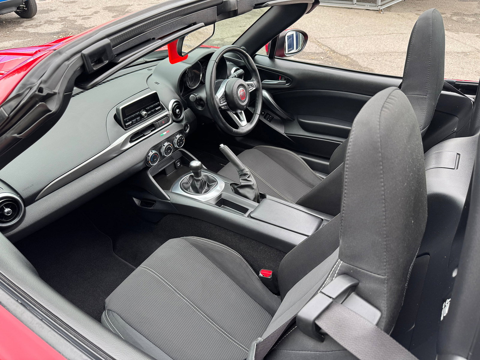 Fiat 124 Spider 1.4 MultiAir Classica Convertible 2dr Petrol Euro 6 (140 ps) 2dr Manual 2018