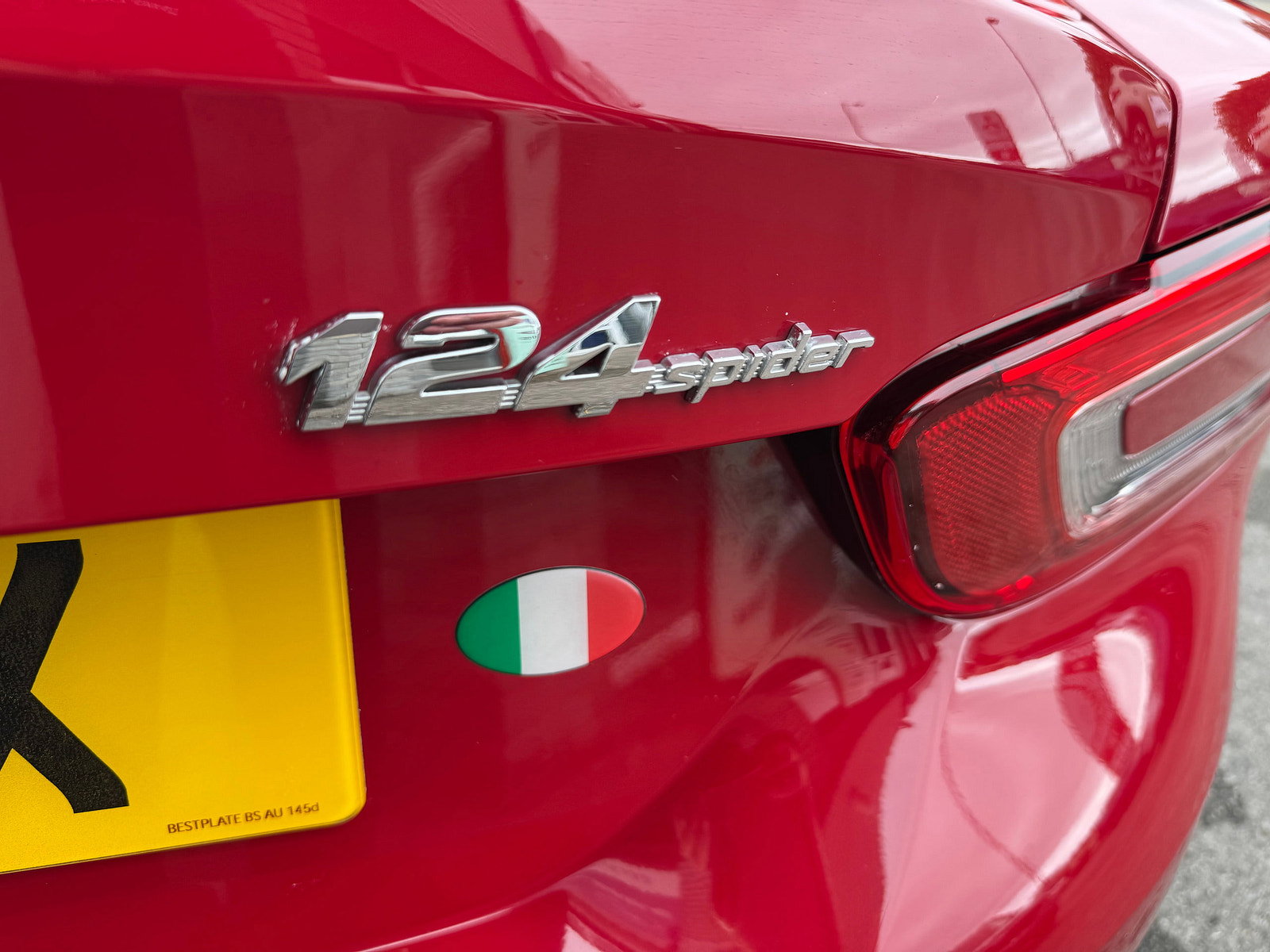 Fiat 124 Spider 1.4 MultiAir Classica Convertible 2dr Petrol Euro 6 (140 ps) 2dr Manual 2018