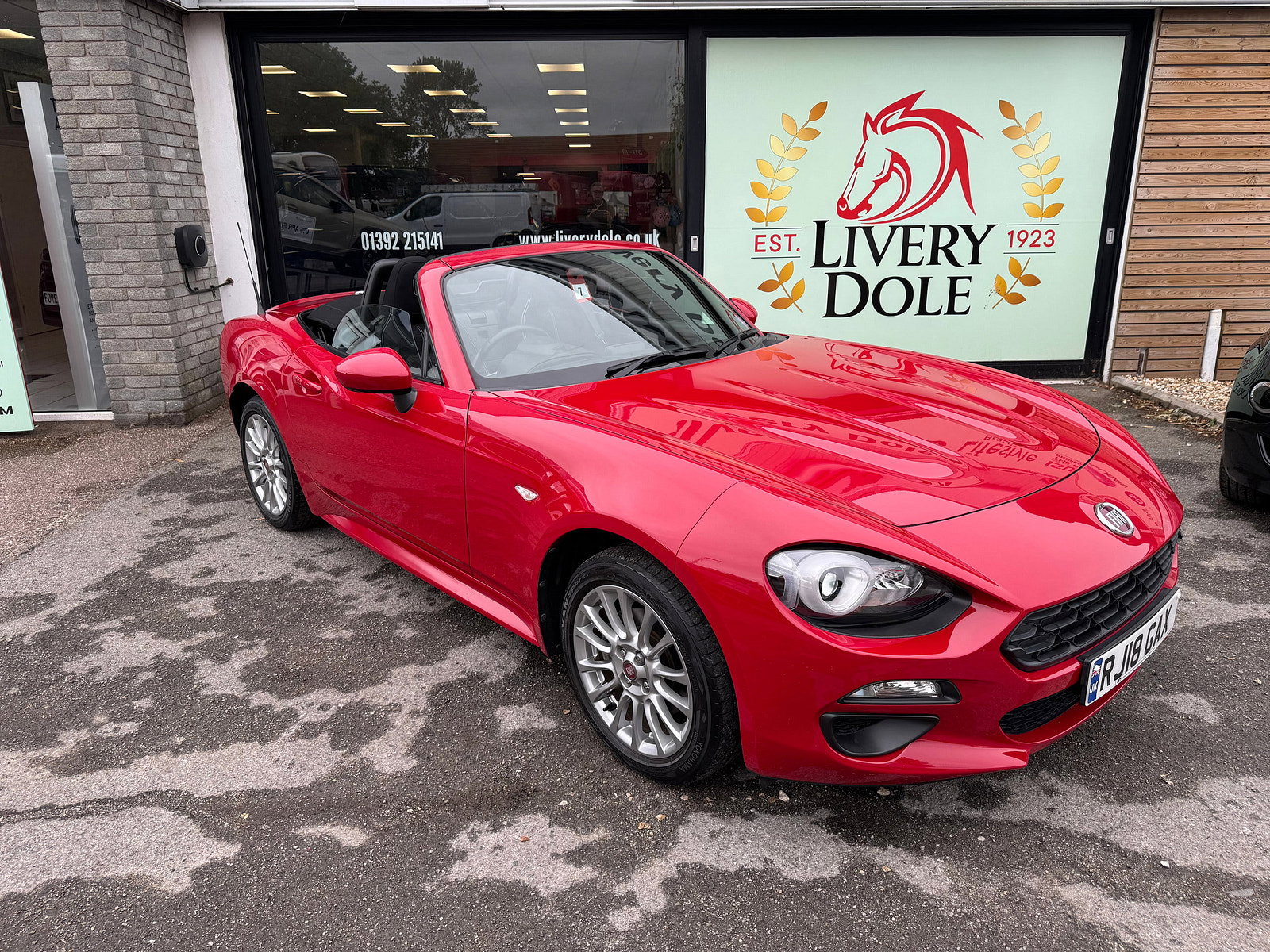 Fiat 124 Spider 1.4 MultiAir Classica Convertible 2dr Petrol Euro 6 (140 ps) 2dr Manual 2018