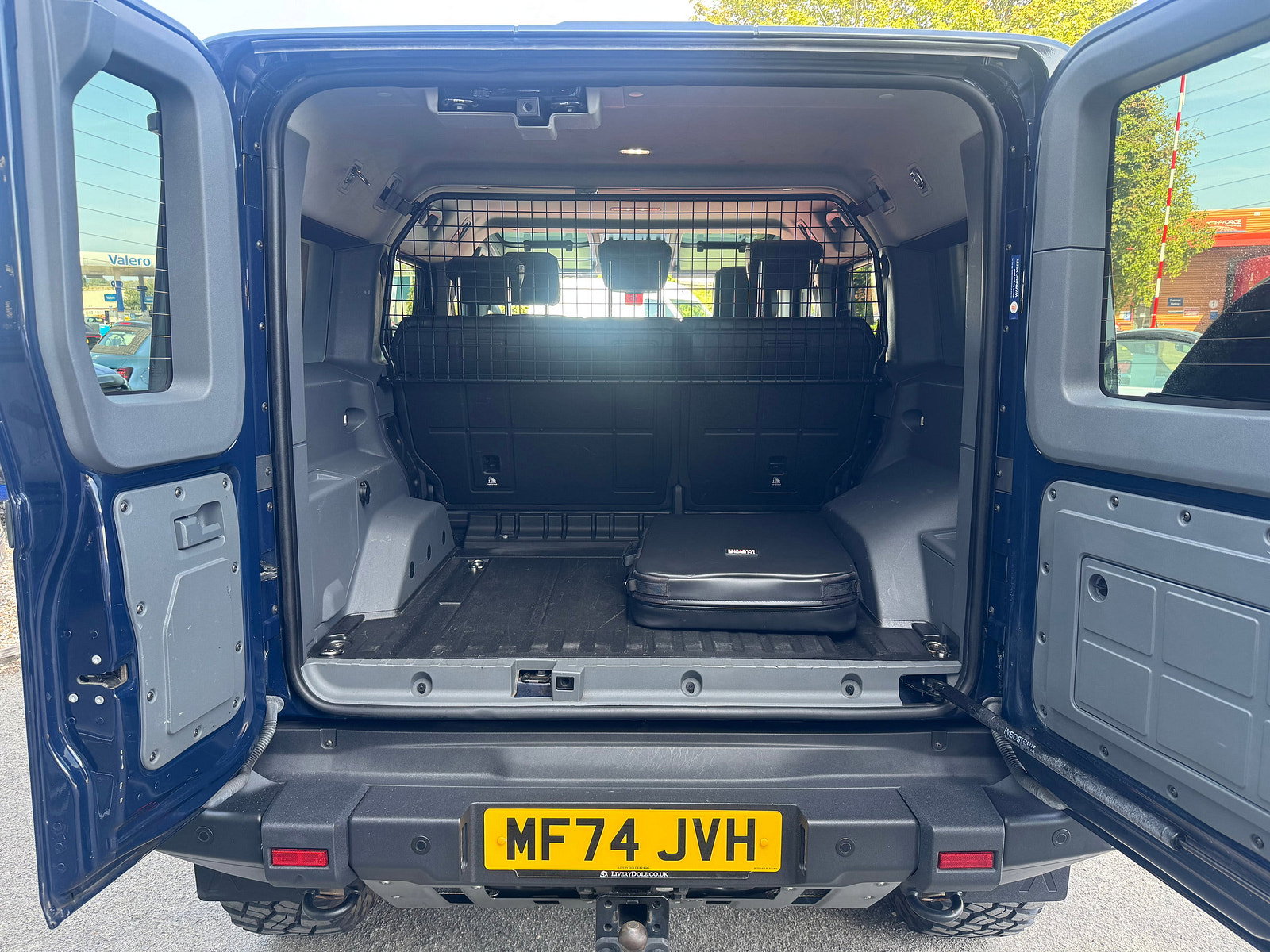 Ineos Grenadier 3.0P Station Wagon 6dr Petrol Auto 4WD Euro 6 (s/s) (286 ps) 6dr Automatic 2025