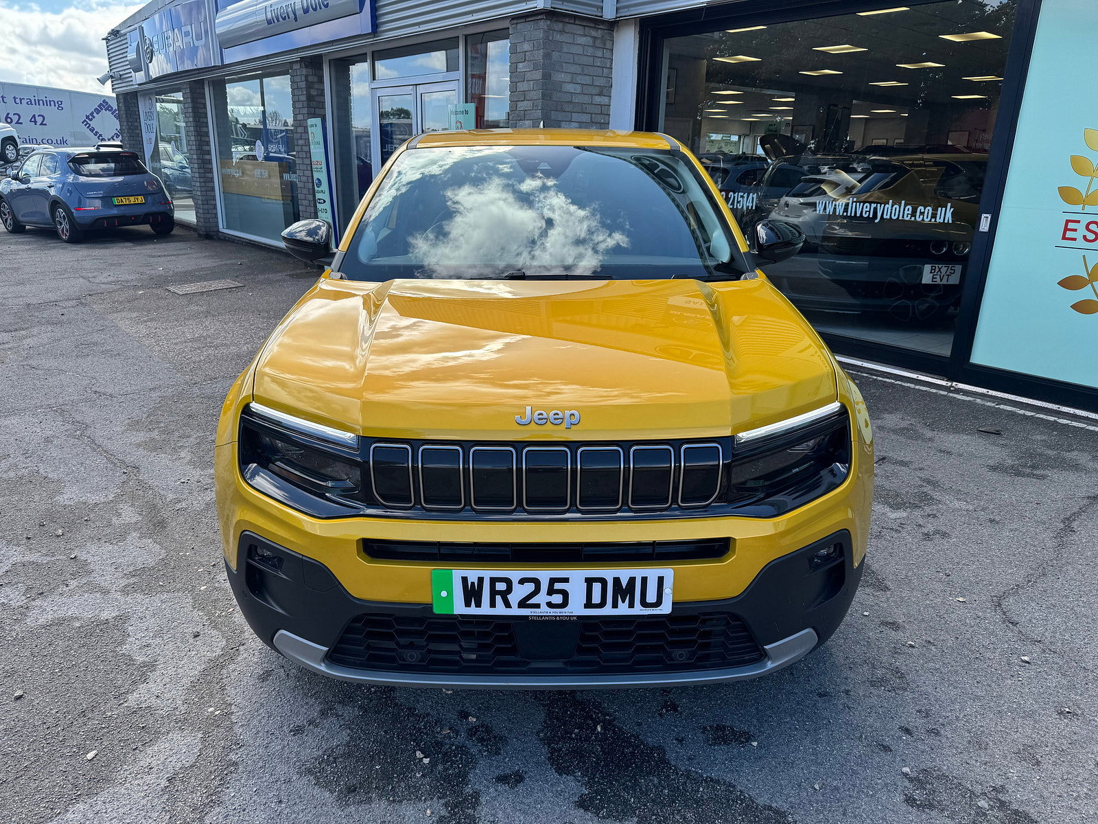 Jeep Avenger 54kWh e-Summit SUV 5dr Electric Auto (156 ps) 5dr Automatic 2025