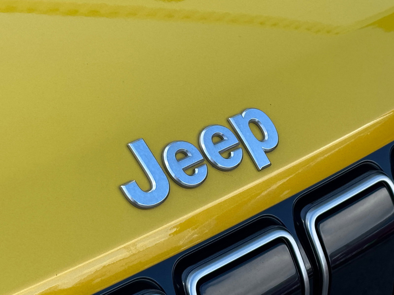 Jeep Avenger 54kWh e-Summit SUV 5dr Electric Auto (156 ps) 5dr Automatic 2025