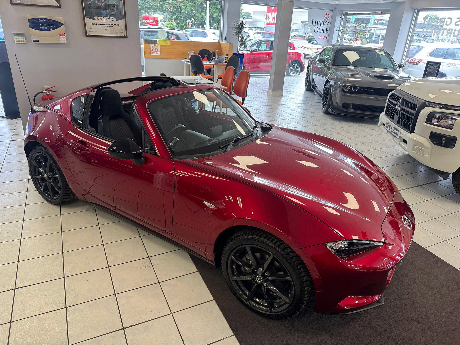 Mazda MX-5 RF 2.0 SKYACTIV-G SE-L Nav Convertible 2dr Petrol Manual Euro 6 (160 ps) 2dr Manual 2018