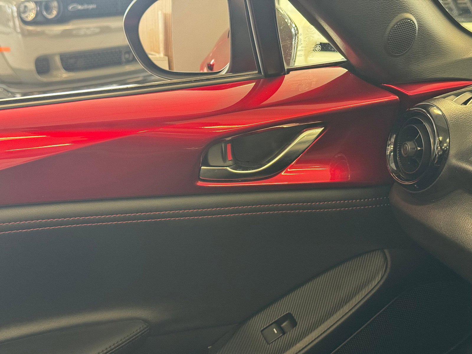 Mazda MX-5 RF 2.0 SKYACTIV-G SE-L Nav Convertible 2dr Petrol Manual Euro 6 (160 ps) 2dr Manual 2018