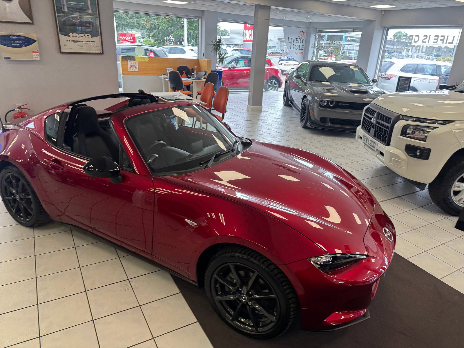 Mazda MX-5 RF 2.0 SKYACTIV-G SE-L Nav Convertible 2dr Petrol Manual Euro 6 (160 ps) 2dr Manual 2018