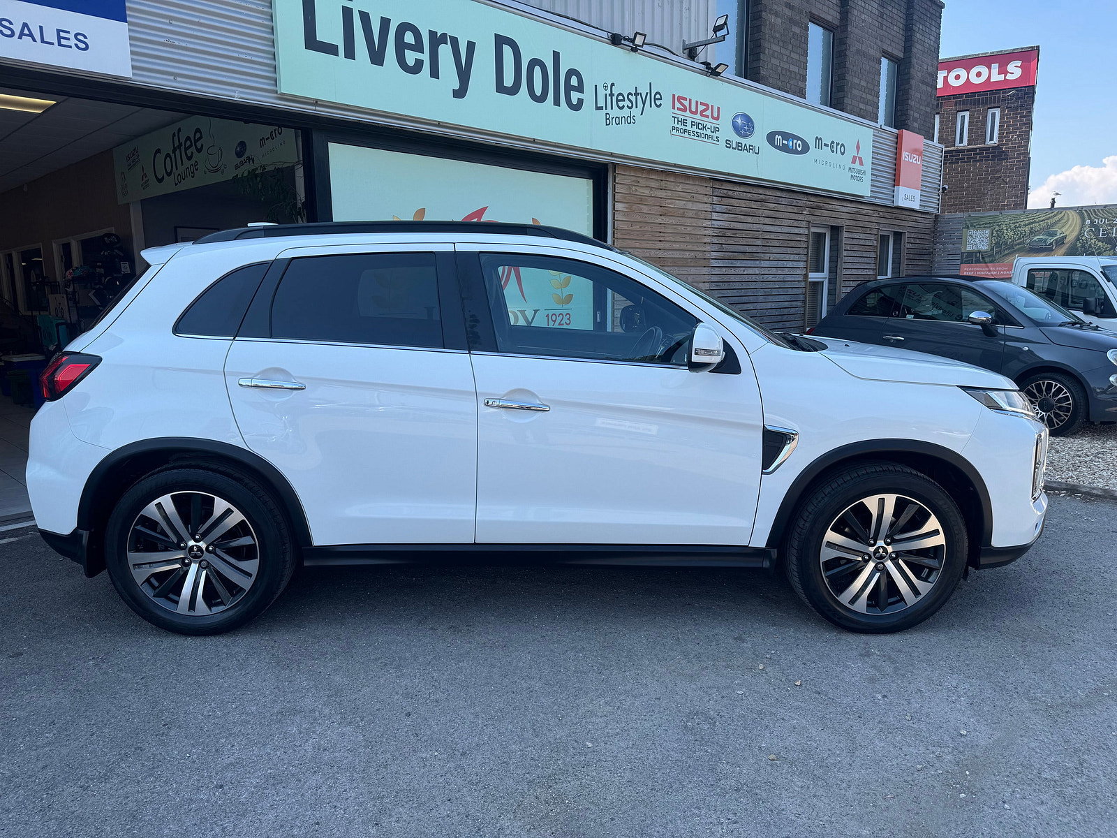 Mitsubishi ASX 2.0 MIVEC Exceed SUV 5dr Petrol Manual Euro 6 (s/s) (150 ps) 5dr Manual 2019