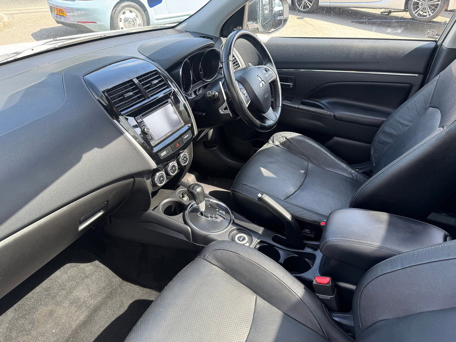 Mitsubishi ASX 2.2 DI-D 4 SUV 5dr Diesel Auto 4WD Euro 5 (s/s) (150 ps) 5dr Automatic 2014