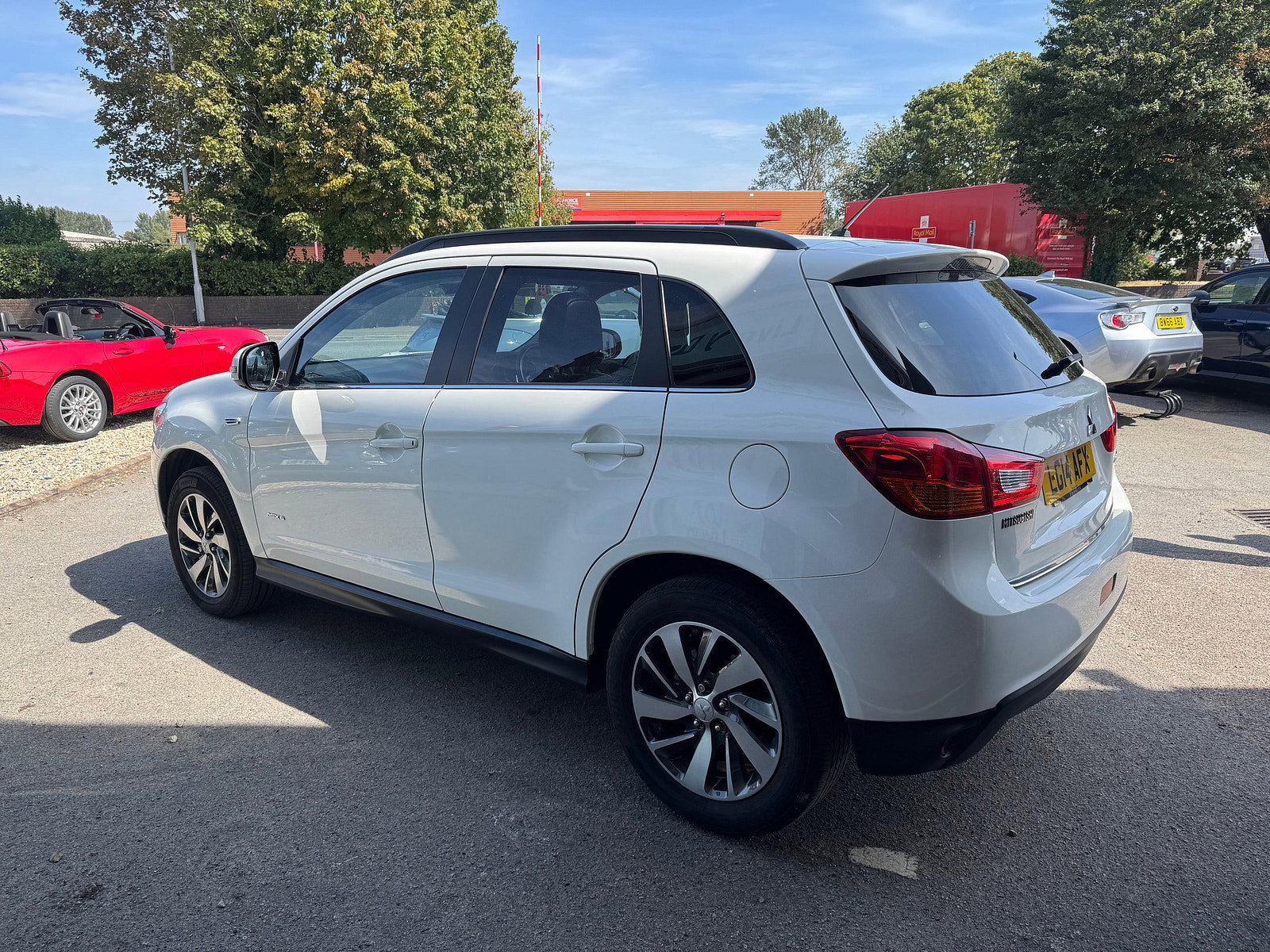 Mitsubishi ASX 2.2 DI-D 4 SUV 5dr Diesel Auto 4WD Euro 5 (s/s) (150 ps) 5dr Automatic 2014