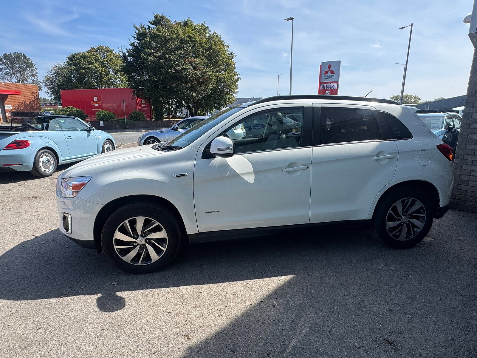 Mitsubishi ASX 2.2 DI-D 4 SUV 5dr Diesel Auto 4WD Euro 5 (s/s) (150 ps) 5dr Automatic 2014