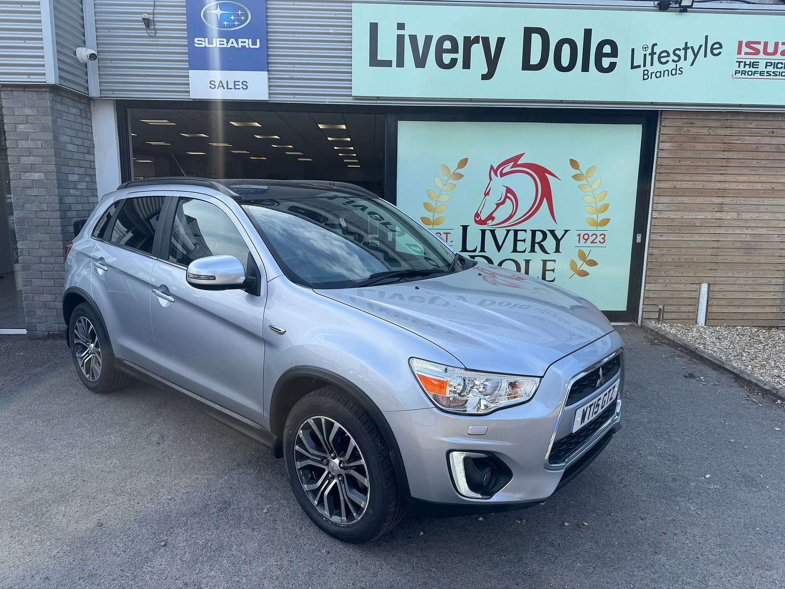 Mitsubishi ASX 2.2 DI-D ZC-H SUV 5dr Diesel Auto 4WD Euro 6 (147 ps) 5dr Automatic 2015