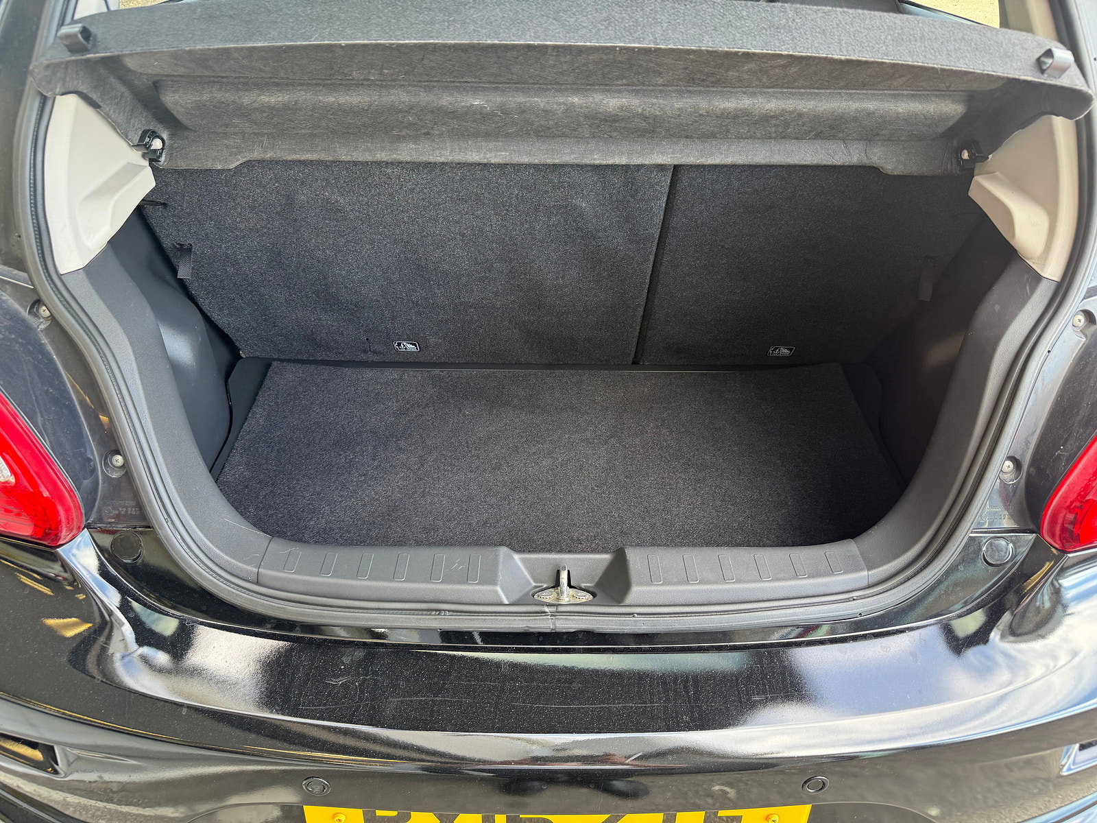 Mitsubishi Mirage 1.2 Juro Hatchback 5dr Petrol Manual Euro 6 (s/s) (79 ps) 5dr Manual 2016