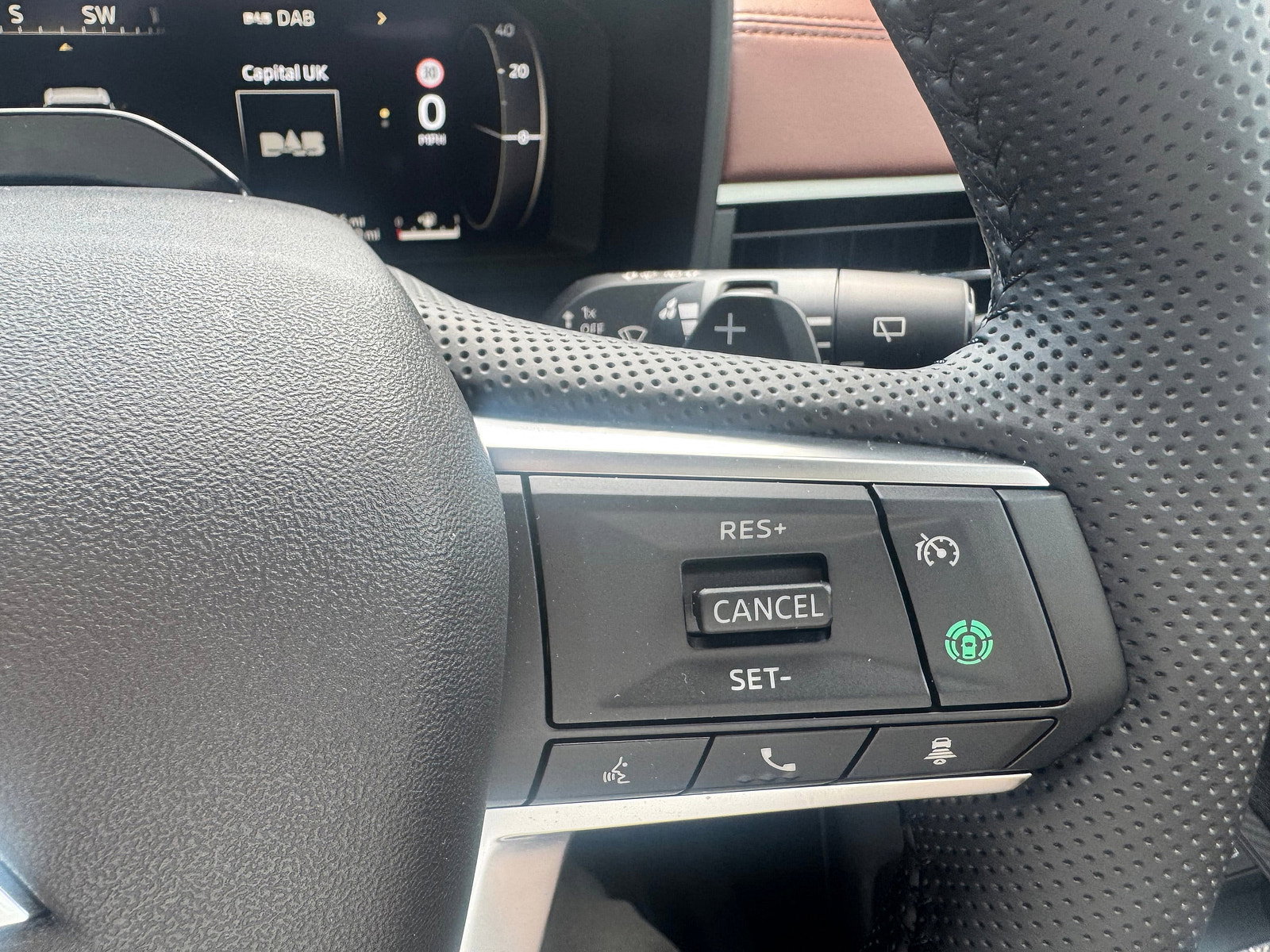 Mitsubishi Outlander 2.4 PHEV Diamond 5DR Auto (2360 cc) 5dr Automatic 2026