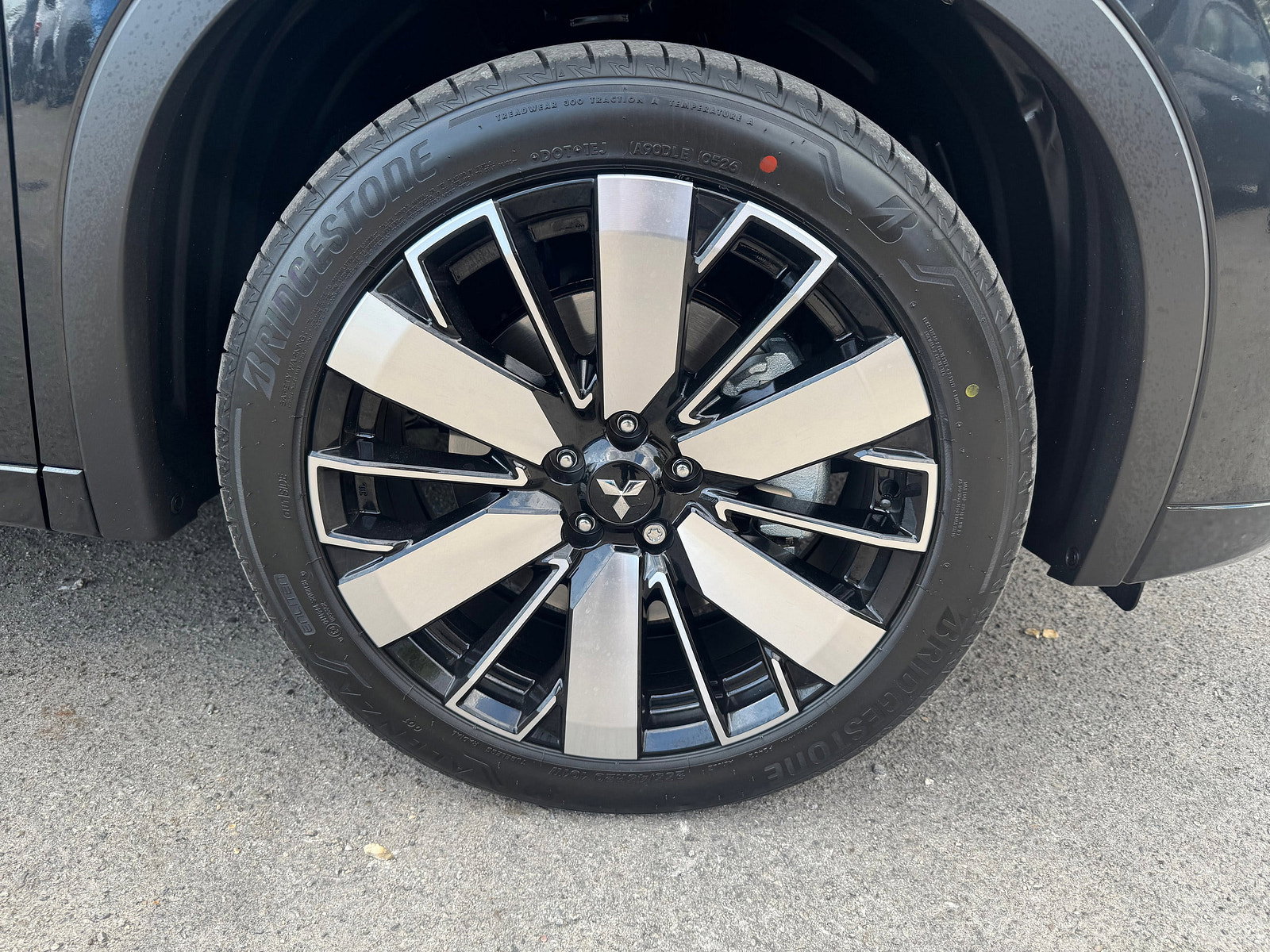 Mitsubishi Outlander 2.4 PHEV Diamond 5DR Auto (2360 cc) 5dr Automatic 2026