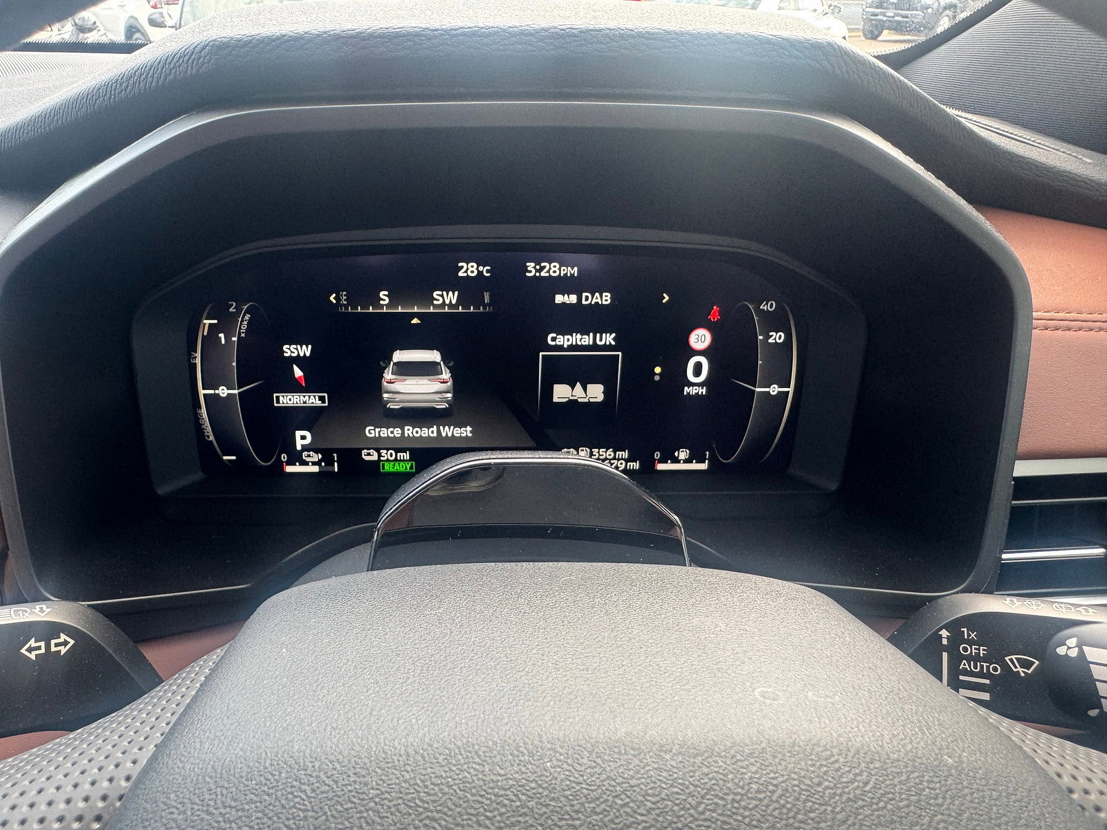 Mitsubishi Outlander 2.4 PHEV Diamond 5DR Auto (2360 cc) 5dr Automatic 2026
