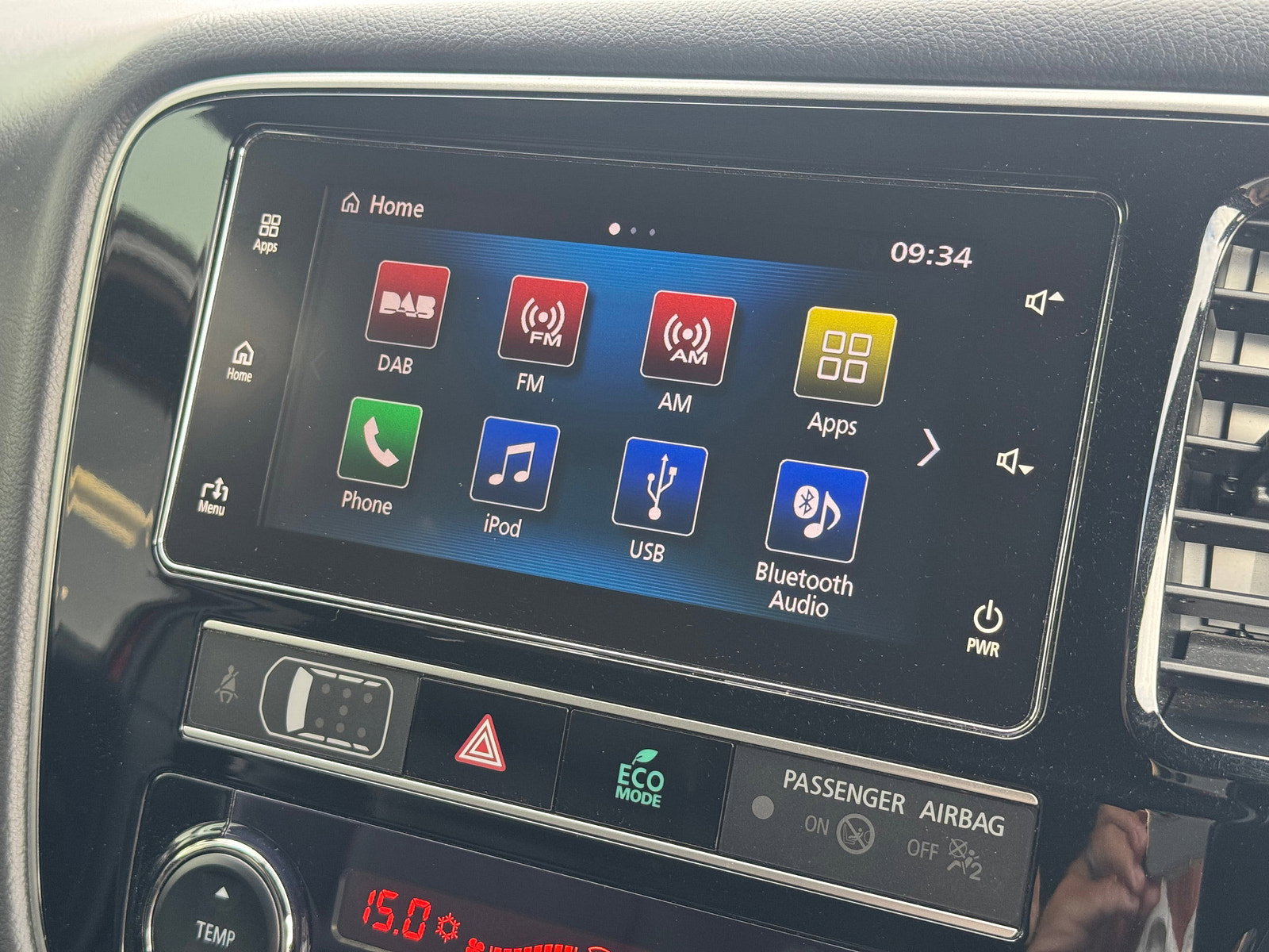 Mitsubishi Outlander 2.4h TwinMotor 13.8kWh 4h SUV 5dr Petrol Plug-in Hybrid CVT 4WD Euro 6 (s/s) (209 ps) 5dr Automatic 2018