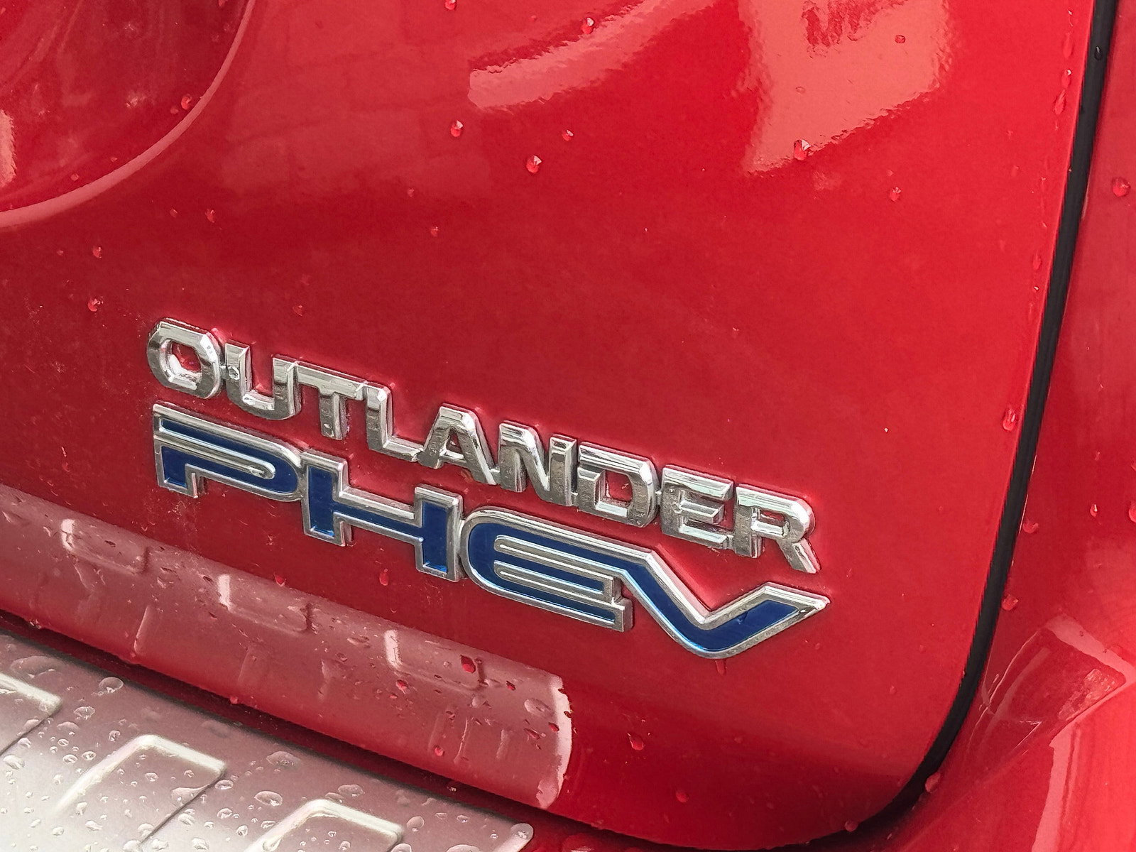 Mitsubishi Outlander 2.4h TwinMotor 13.8kWh 4h SUV 5dr Petrol Plug-in Hybrid CVT 4WD Euro 6 (s/s) (209 ps) 5dr Automatic 2018