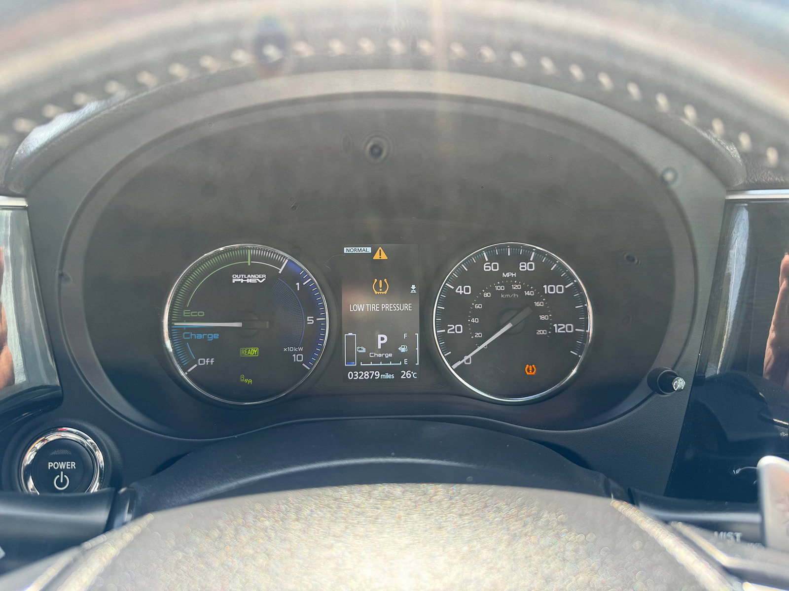 Mitsubishi Outlander 2.4h TwinMotor 13.8kWh 4h SUV 5dr Petrol Plug-in Hybrid CVT 4WD Euro 6 (s/s) (209 ps) 5dr Automatic 2019