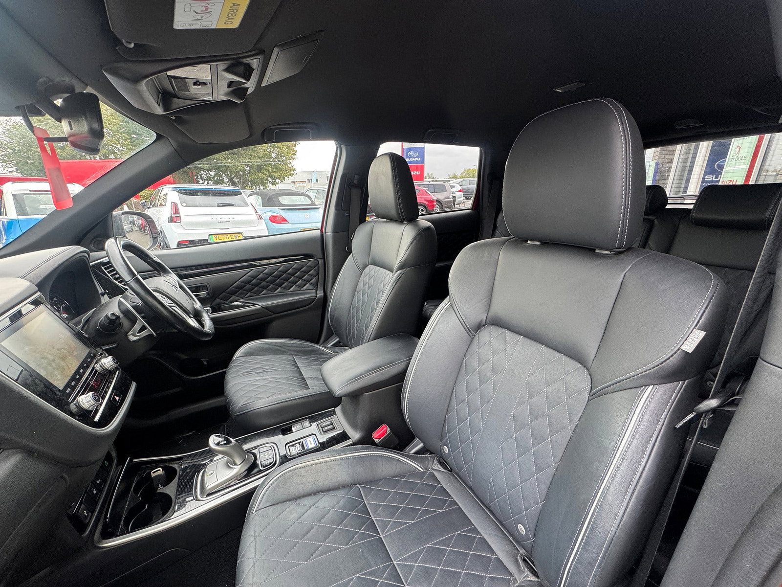 Mitsubishi Outlander 2.4h TwinMotor 13.8kWh Exceed Safety SUV 5dr Petrol Plug-in Hybrid CVT 4WD Euro 6 (s/s) (224 ps) 5dr Automatic 2020