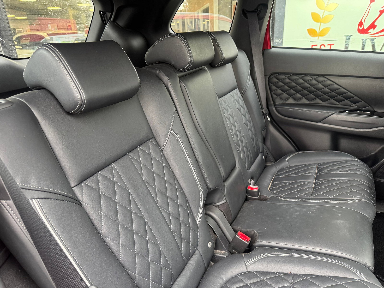 Mitsubishi Outlander 2.4h TwinMotor 13.8kWh Exceed Safety SUV 5dr Petrol Plug-in Hybrid CVT 4WD Euro 6 (s/s) (224 ps) 5dr Automatic 2020