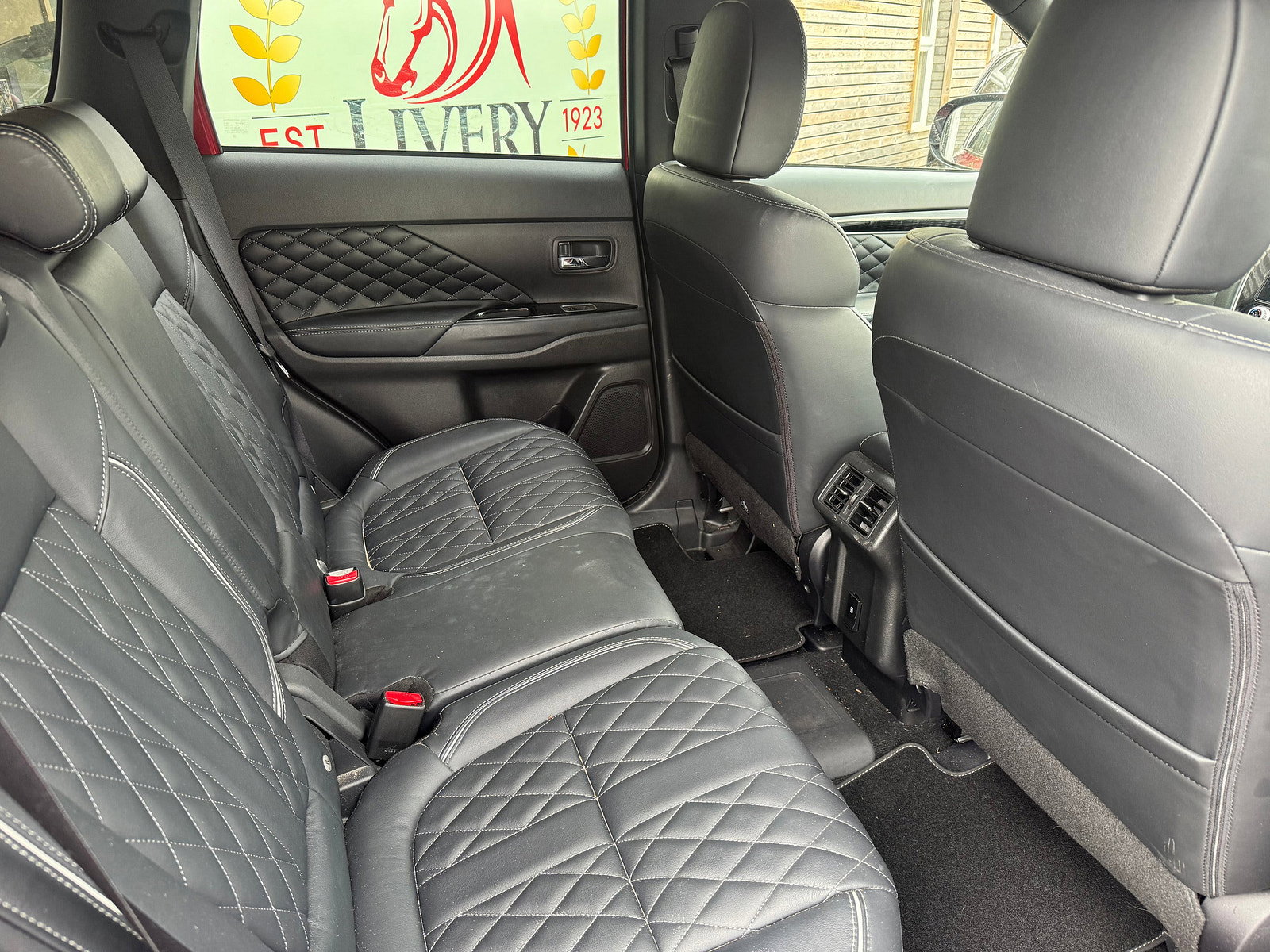 Mitsubishi Outlander 2.4h TwinMotor 13.8kWh Exceed Safety SUV 5dr Petrol Plug-in Hybrid CVT 4WD Euro 6 (s/s) (224 ps) 5dr Automatic 2020