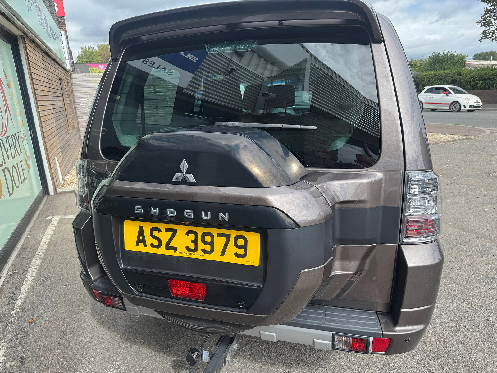 Mitsubishi Shogun 3.2 DI-DC SG3 SUV 5dr Diesel Auto 4WD Euro 6 LWB (187 ps) 5dr Automatic 2016