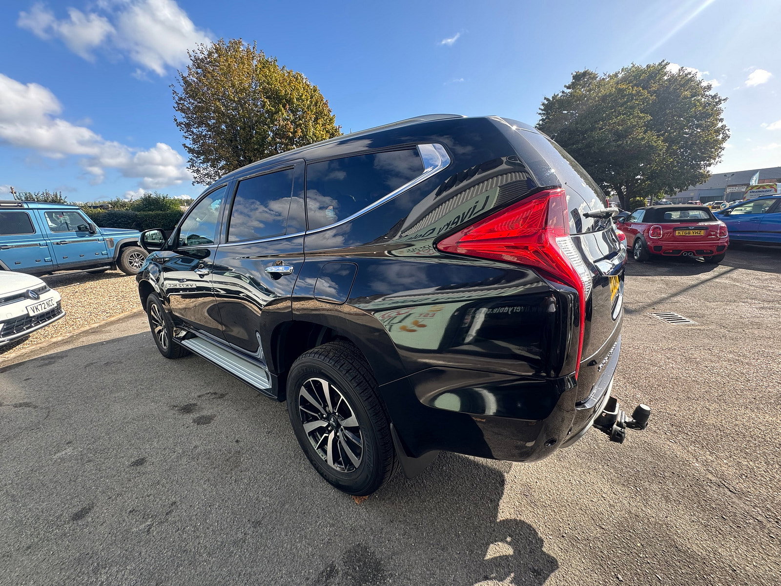 Mitsubishi Shogun Sport 2.4D 4 SUV 5dr Diesel Auto 4WD Euro 6 (181 ps) 5dr Automatic 2020