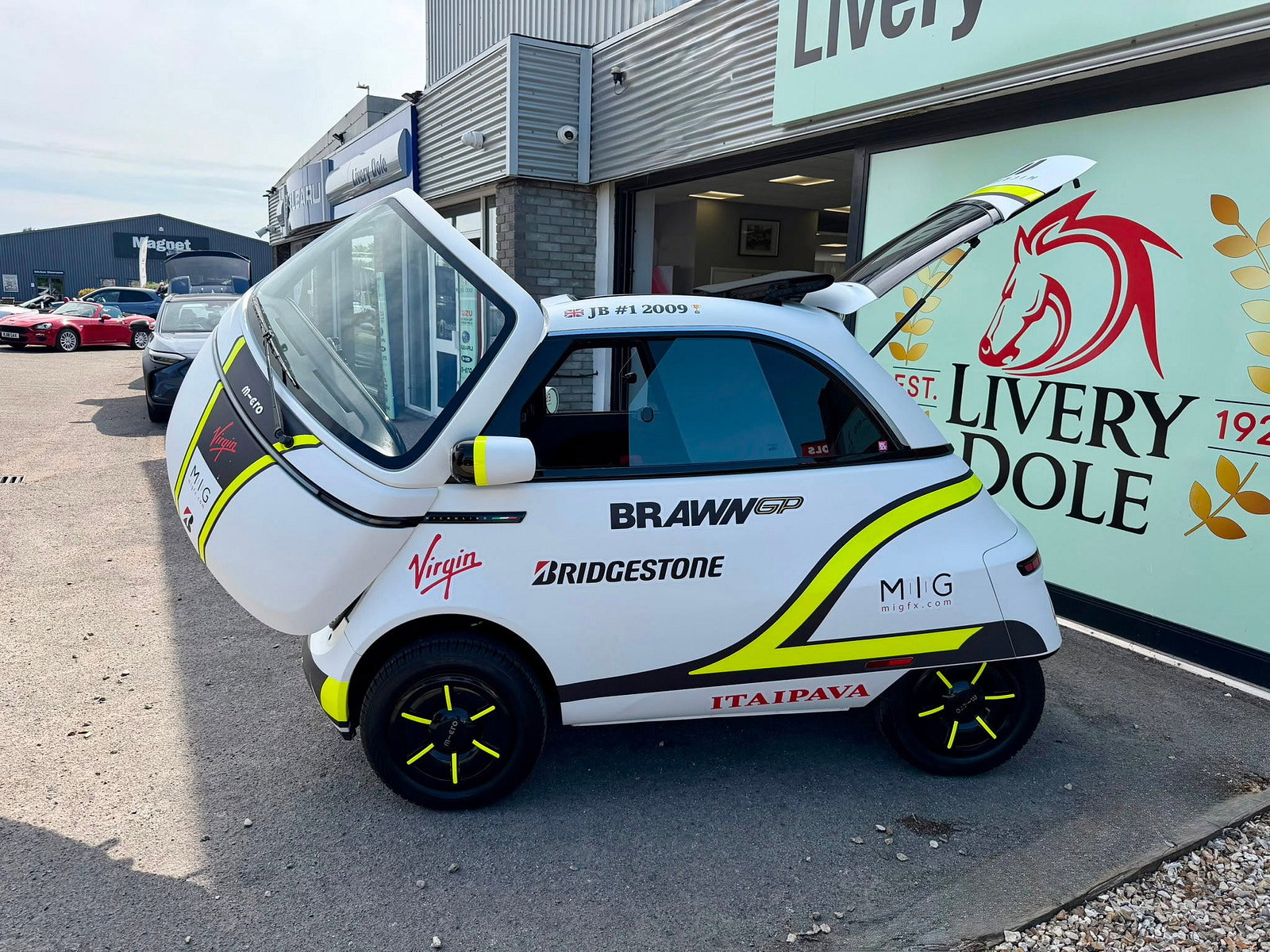 Micro Microlino 10.5kWh Medium Range Auto 2dr LHD 2dr Automatic 2025