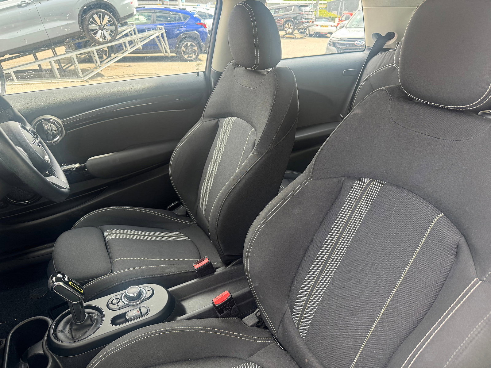 MINI Electric hatch Cooper SE 32.6kWh Level 1 Hatchback 3dr Electric Auto (184 ps) 3dr Automatic 2021