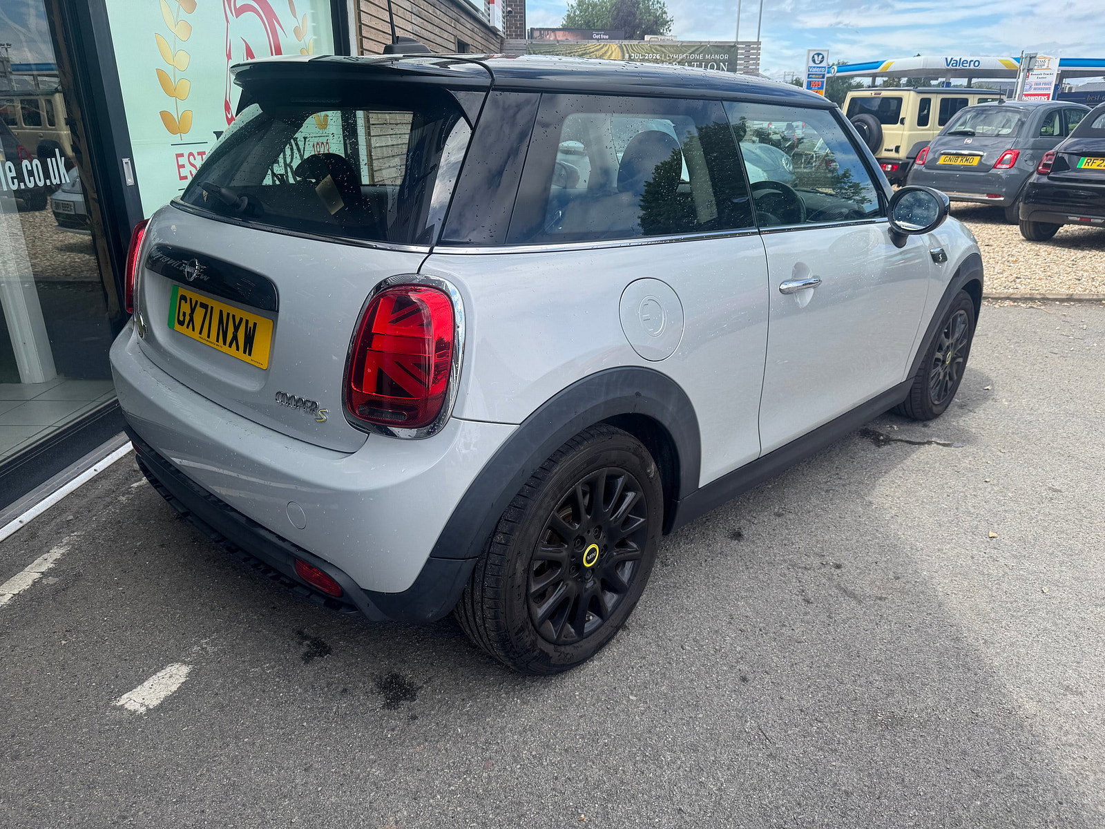MINI Electric hatch Cooper SE 32.6kWh Level 1 Hatchback 3dr Electric Auto (184 ps) 3dr Automatic 2021