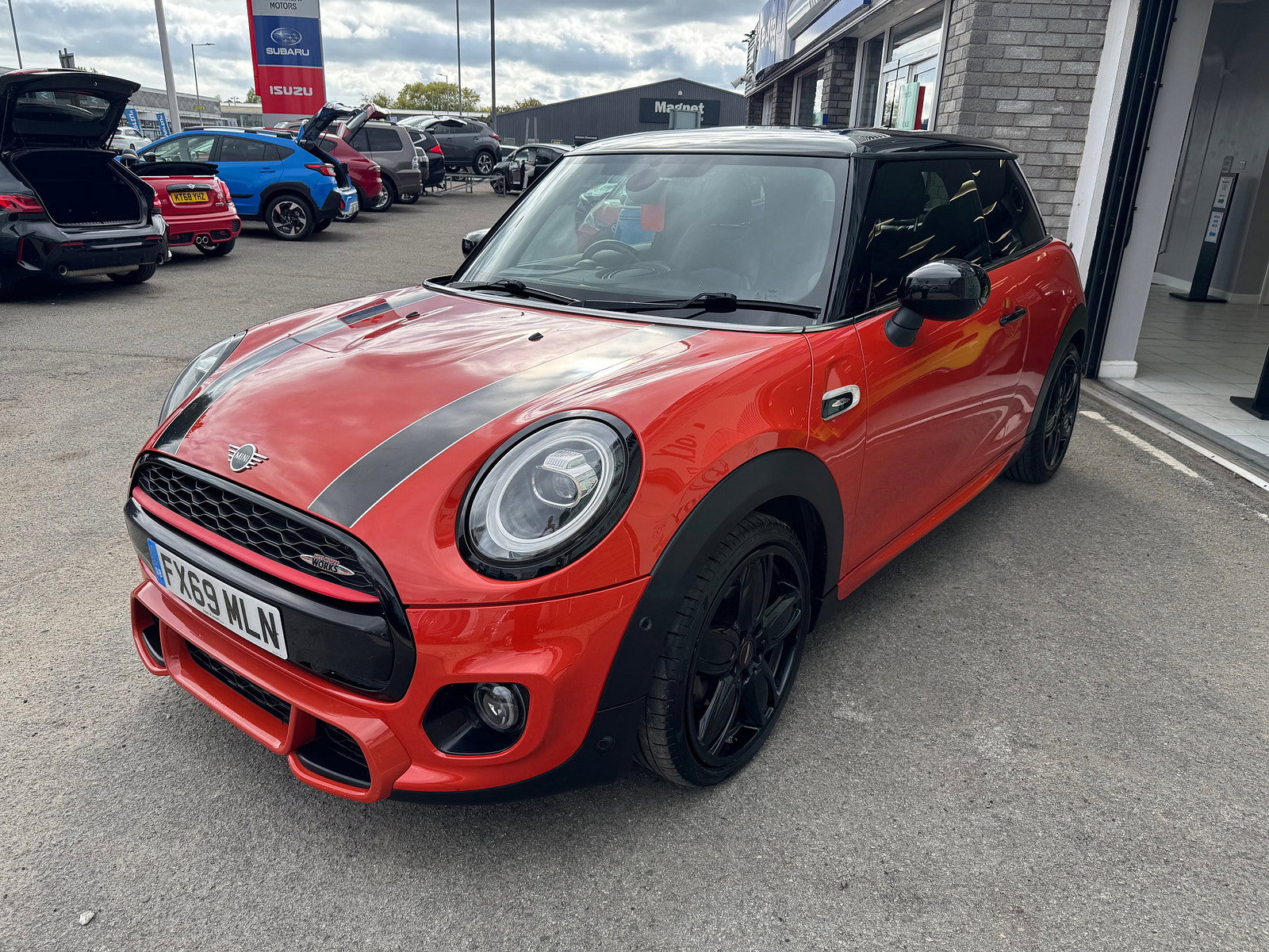 MINI Hatch 1.5 Cooper Sport Hatchback 3dr Petrol Manual Euro 6 (s/s) (136 ps) 3dr Manual 2019