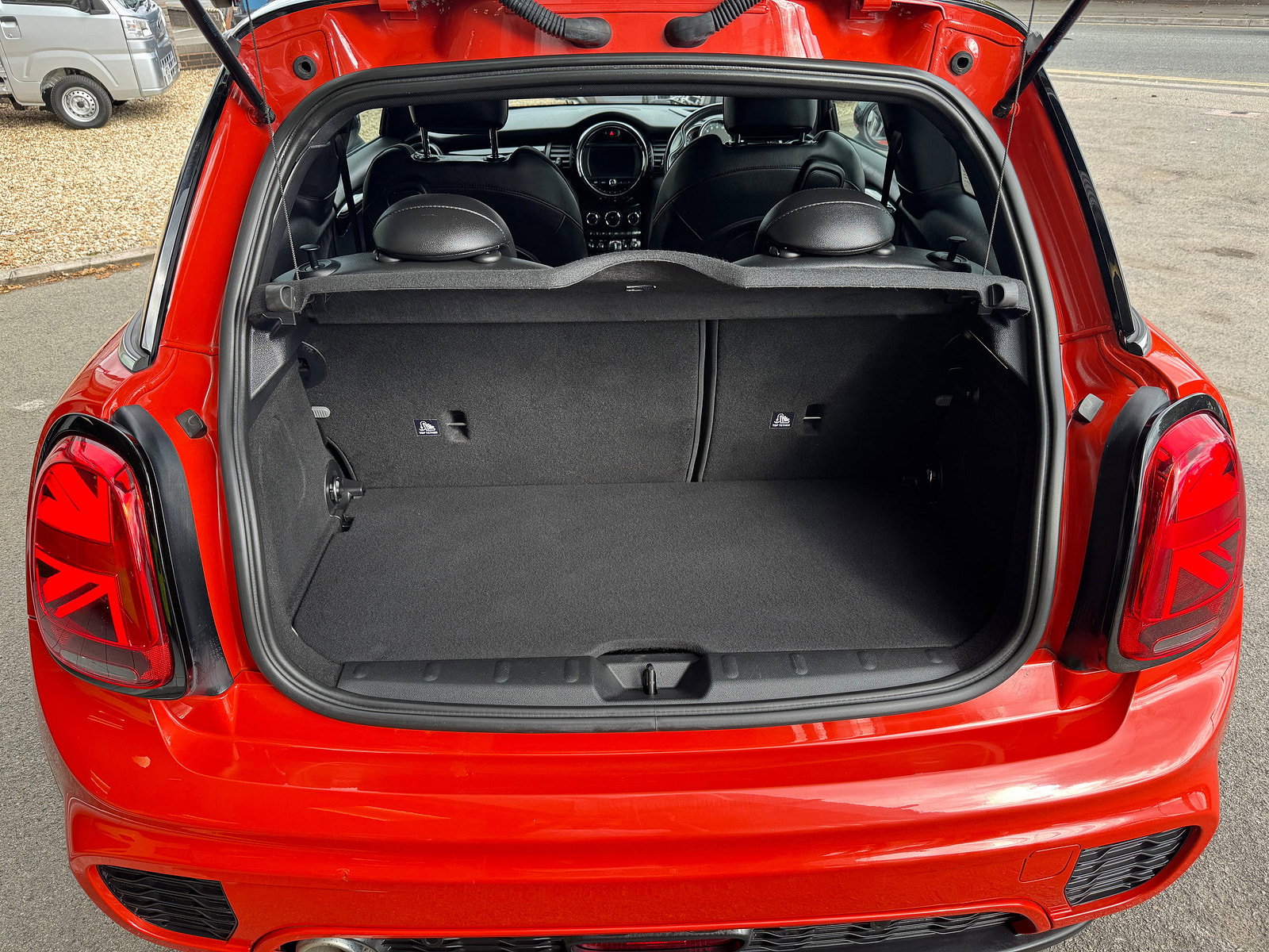 MINI Hatch 1.5 Cooper Sport Hatchback 3dr Petrol Manual Euro 6 (s/s) (136 ps) 3dr Manual 2019