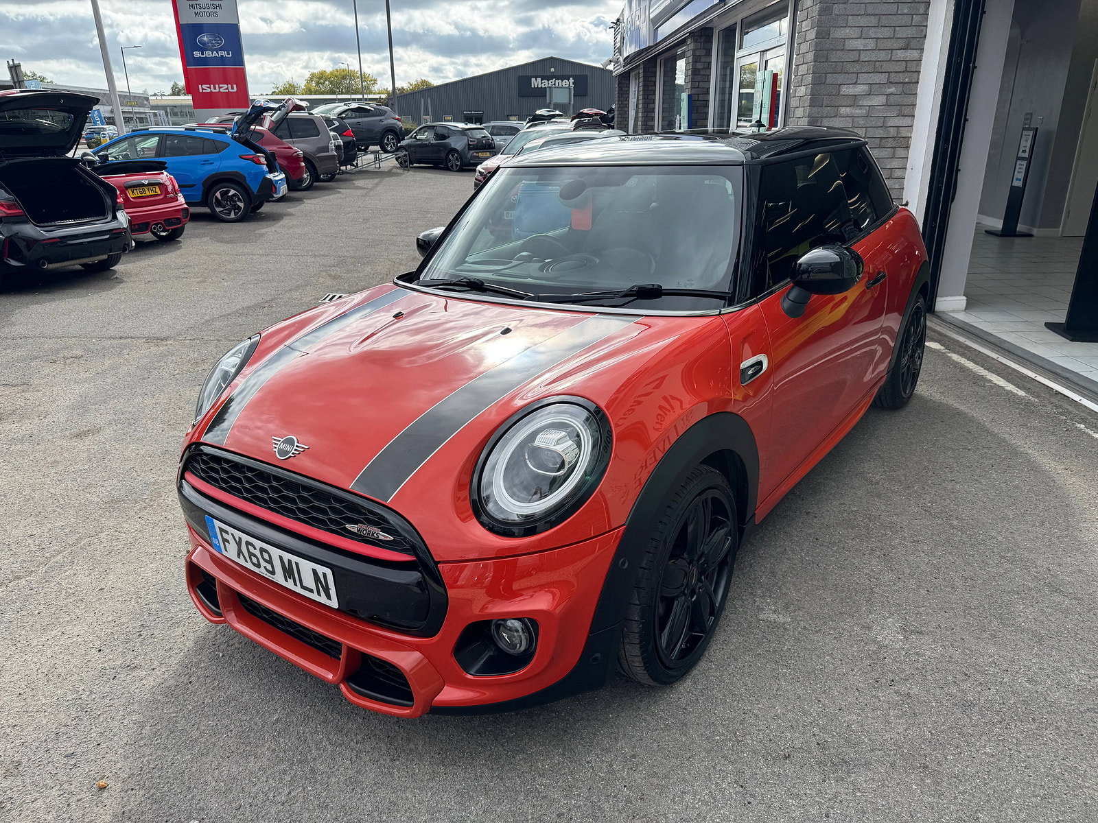 MINI Hatch 1.5 Cooper Sport Hatchback 3dr Petrol Manual Euro 6 (s/s) (136 ps) 3dr Manual 2019