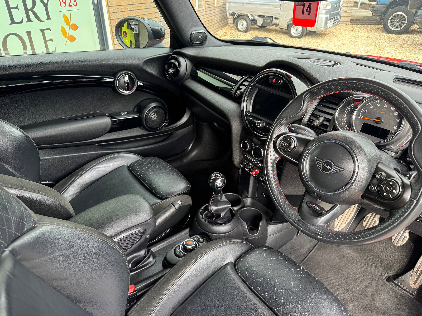 MINI Hatch 1.5 Cooper Sport Hatchback 3dr Petrol Manual Euro 6 (s/s) (136 ps) 3dr Manual 2019