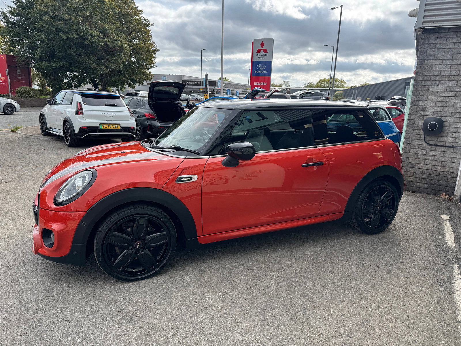 MINI Hatch 1.5 Cooper Sport Hatchback 3dr Petrol Manual Euro 6 (s/s) (136 ps) 3dr Manual 2019