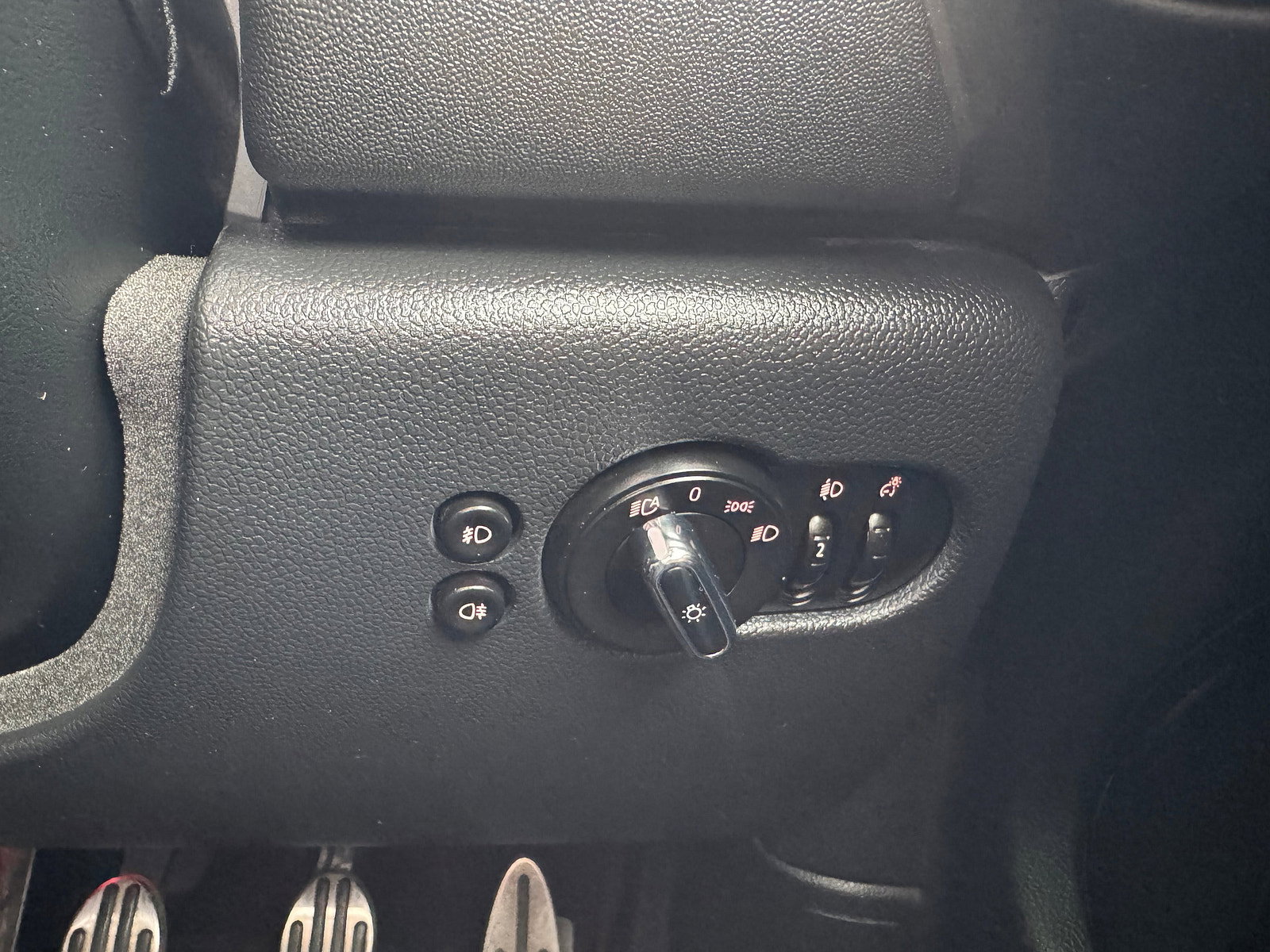 MINI Hatch 1.5 Cooper Sport Hatchback 3dr Petrol Manual Euro 6 (s/s) (136 ps) 3dr Manual 2019