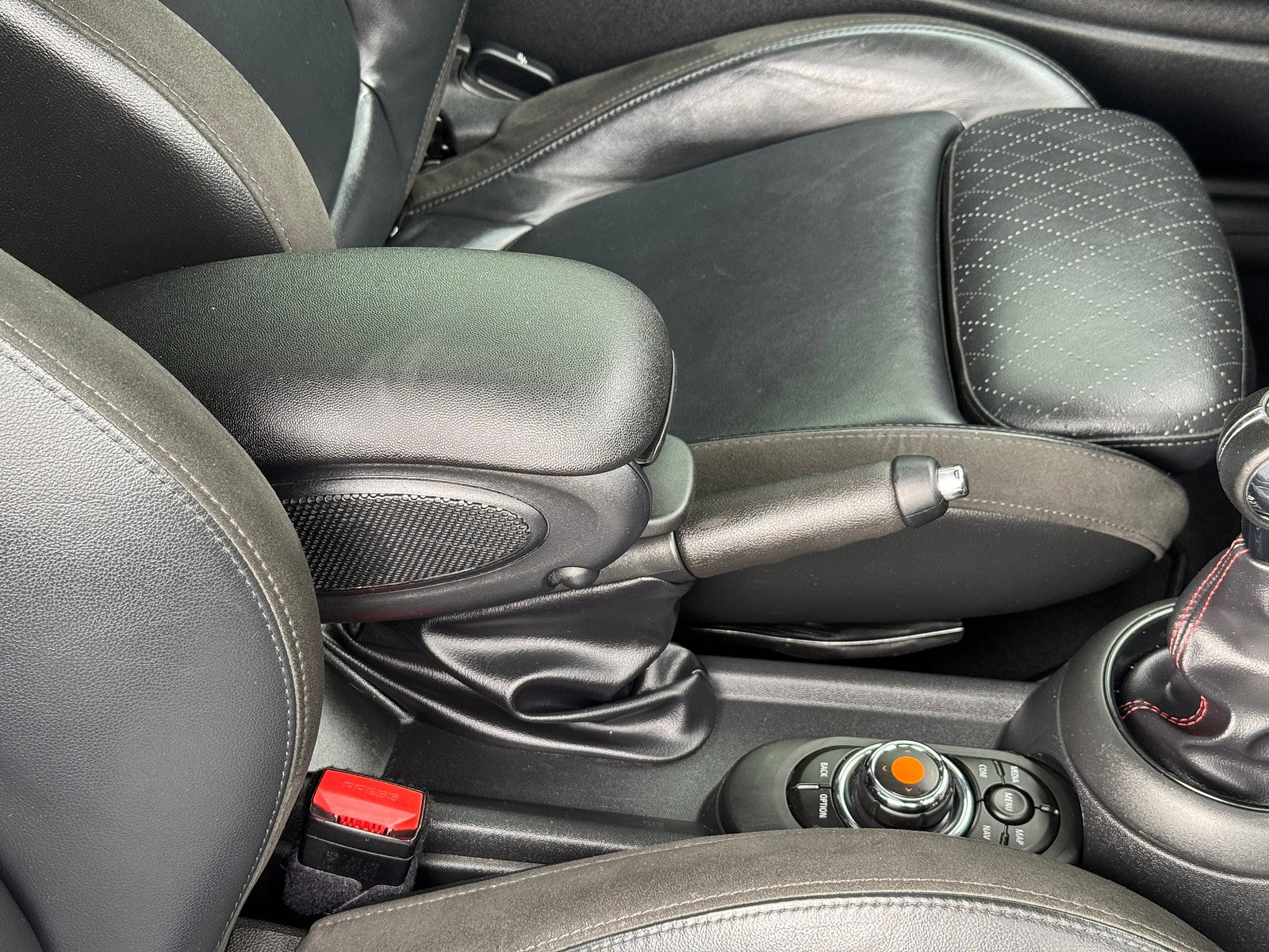 MINI Hatch 1.5 Cooper Sport Hatchback 3dr Petrol Manual Euro 6 (s/s) (136 ps) 3dr Manual 2019