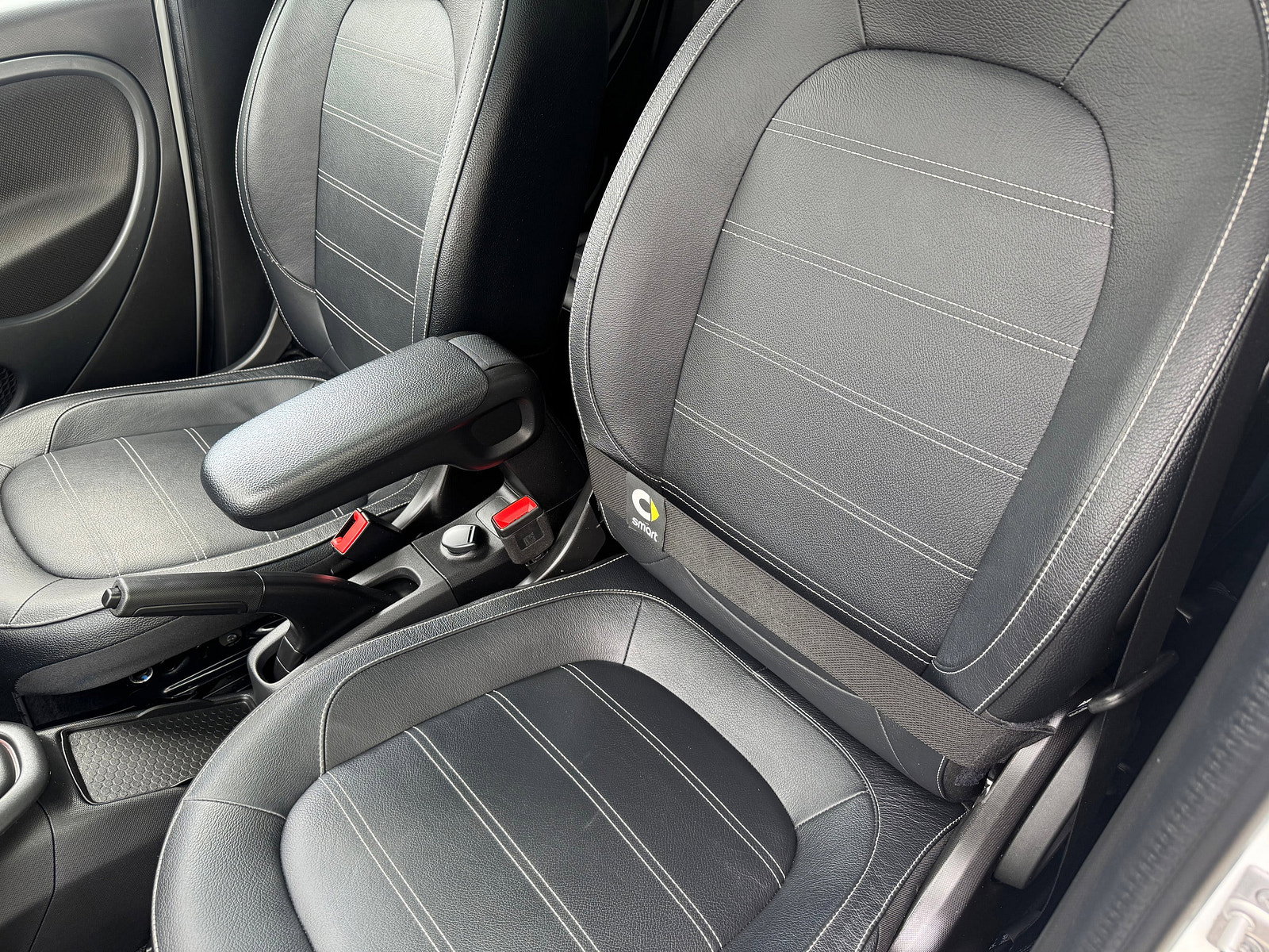 Smart ForFour 17.6kWh Exclusive Hatchback 5dr Electric Auto (22kW Charger) (82 ps) 5dr Automatic 2021