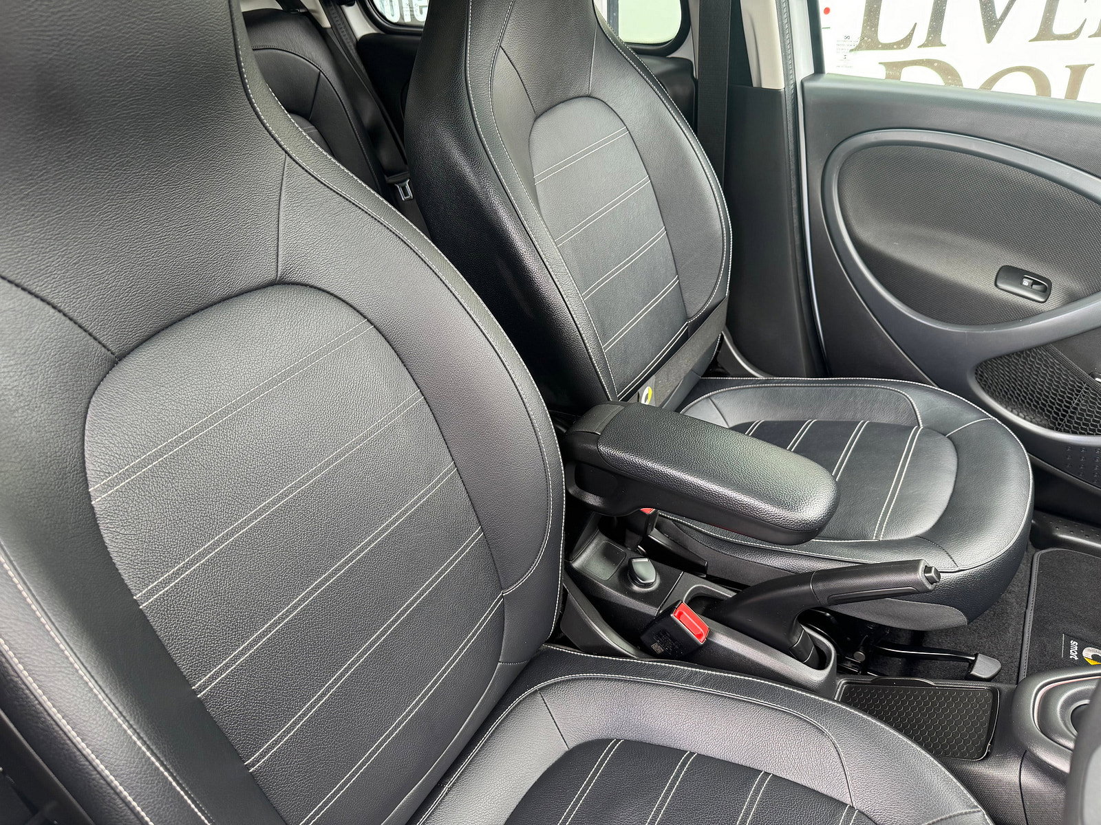 Smart ForFour 17.6kWh Exclusive Hatchback 5dr Electric Auto (22kW Charger) (82 ps) 5dr Automatic 2021
