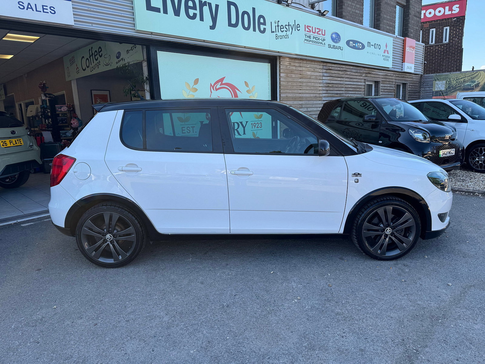 Skoda Fabia 1.2 TSI Monte Carlo Hatchback 5dr Petrol Manual Euro 5 (105 ps) 5dr Manual 2014
