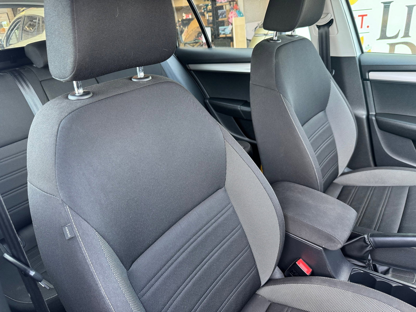 Skoda Octavia 1.5 TSI ACT SE Drive Estate 5dr Petrol DSG Euro 6 (s/s) (150 ps) 5dr Automatic 2019