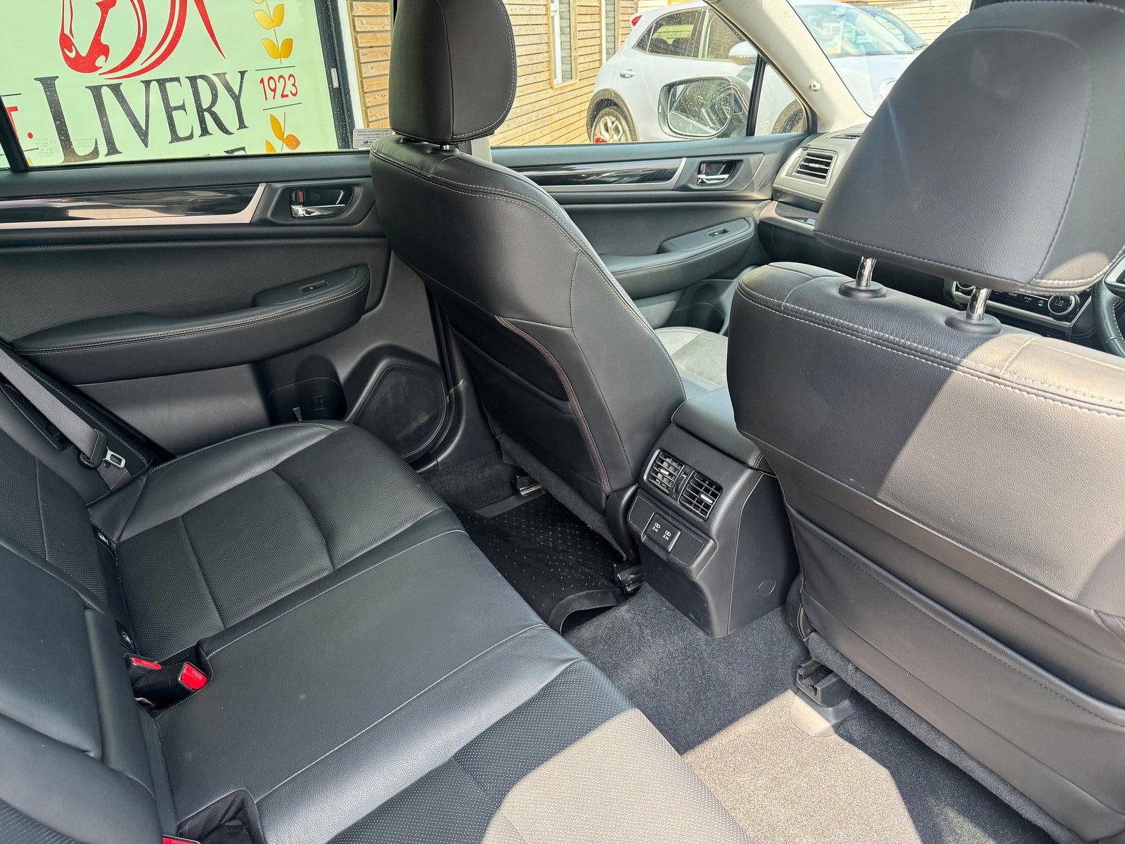 Subaru Outback 2.5i SE Premium Estate 5dr Petrol Lineartronic 4WD Euro 6 (s/s) (175 ps) 5dr Automatic 2021
