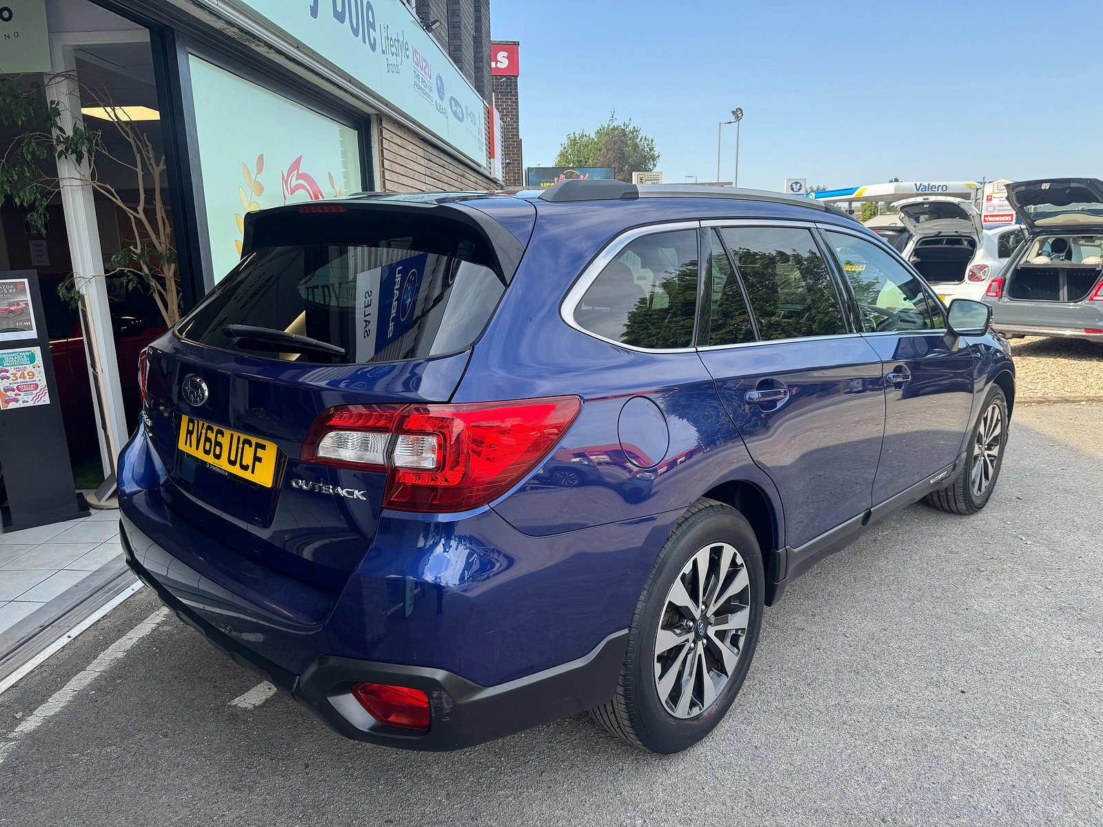 Subaru Outback 2.5i SE Premium Estate 5dr Petrol Lineartronic 4WD Euro 6 (s/s) (175 ps) 5dr Automatic 2016