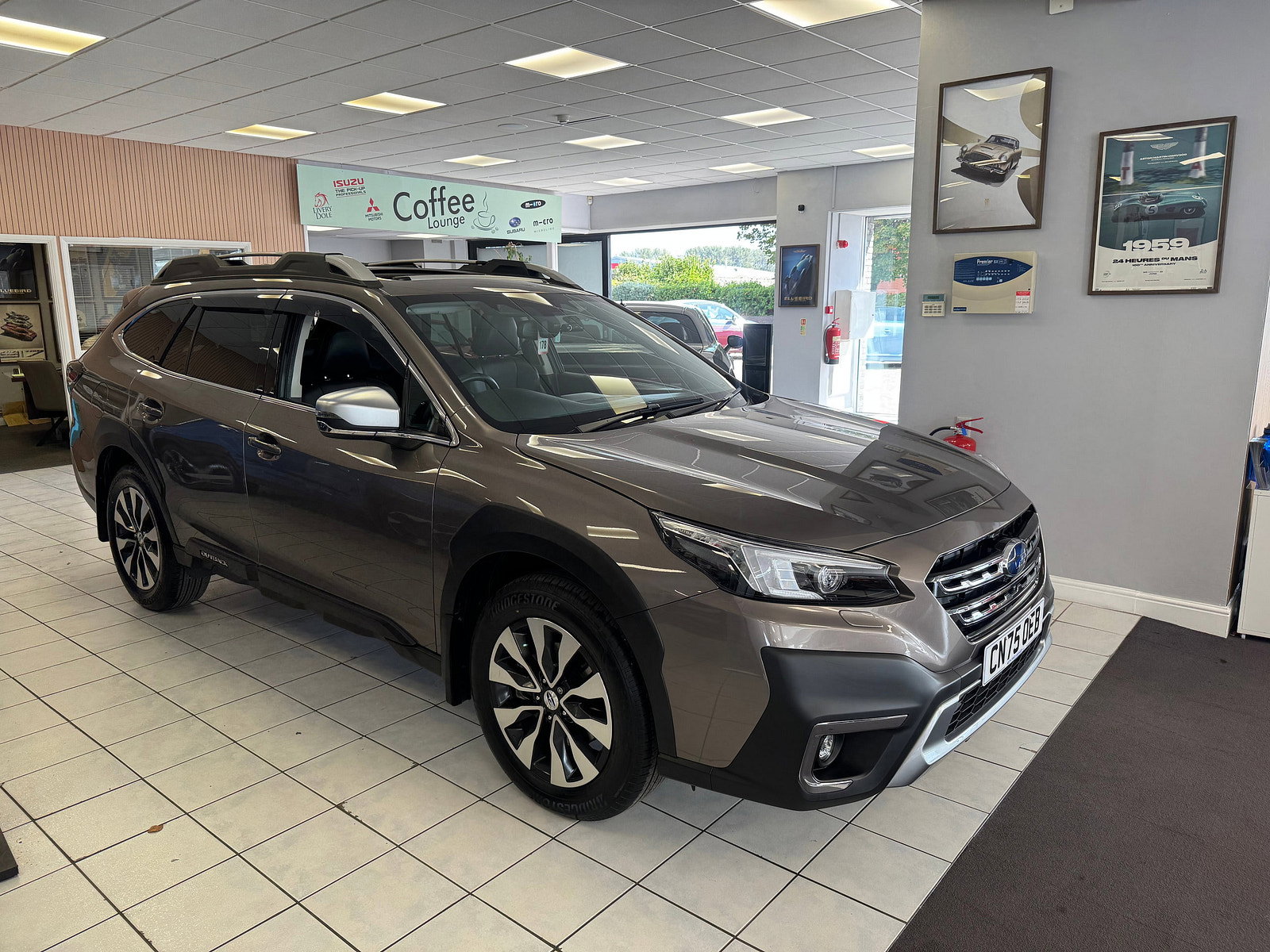 Subaru Outback 2.5i Touring Estate 5dr Petrol Lineartronic 4WD Euro 6 (s/s) (169 ps) 5dr Automatic 2025