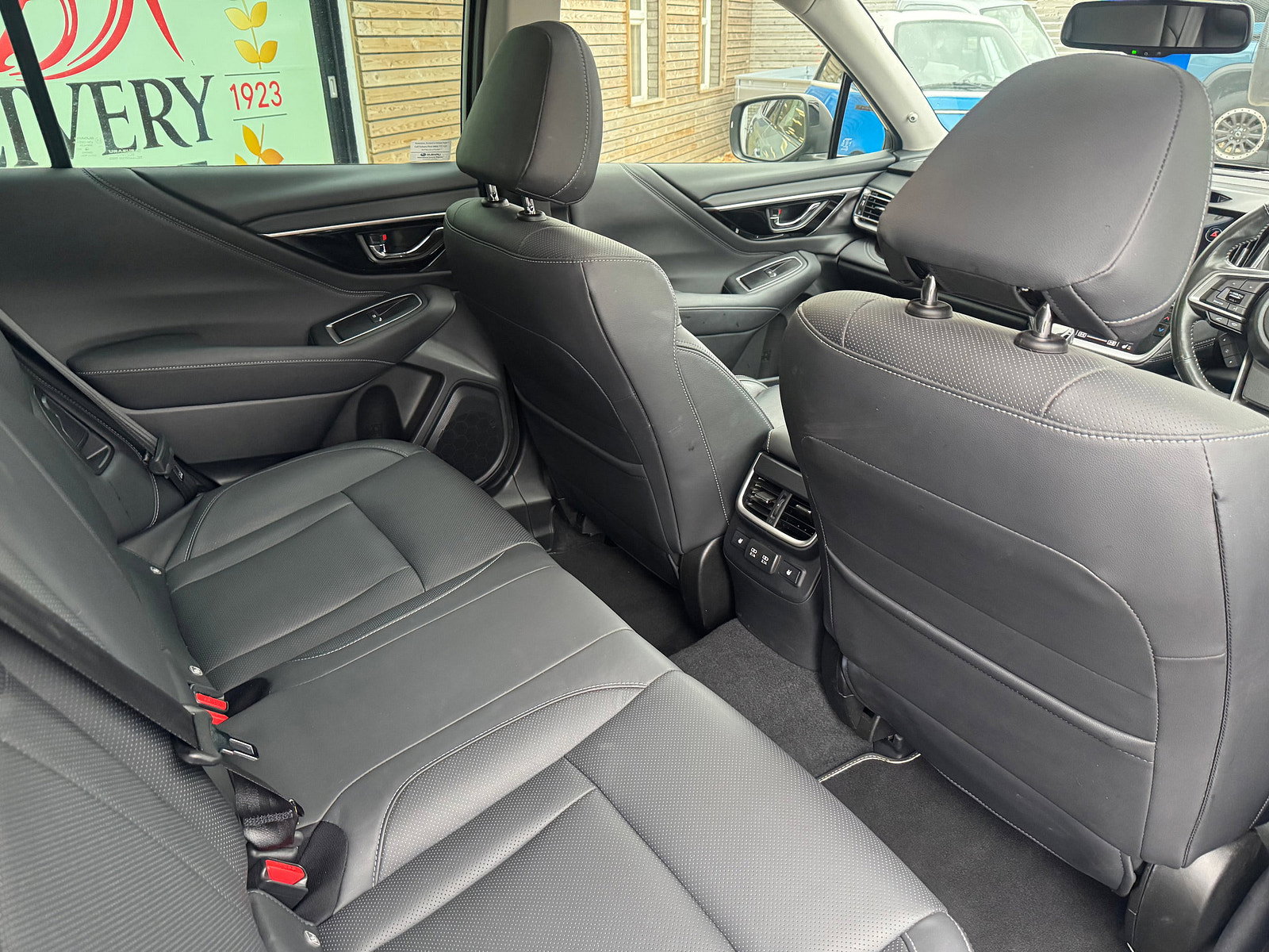 Subaru Outback 2.5i Touring Estate 5dr Petrol Lineartronic 4WD Euro 6 (s/s) (169 ps) 5dr Automatic 2022