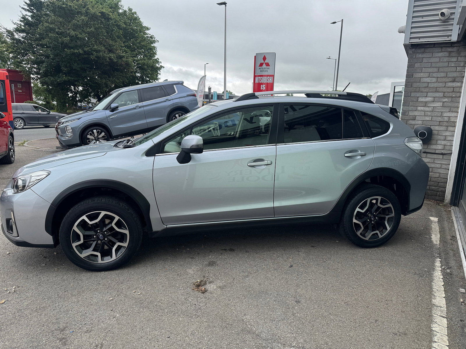 Subaru XV 2.0i SE SUV 5dr Petrol Lineartronic 4WD Euro 6 (s/s) (150 ps) 5dr Automatic 2016
