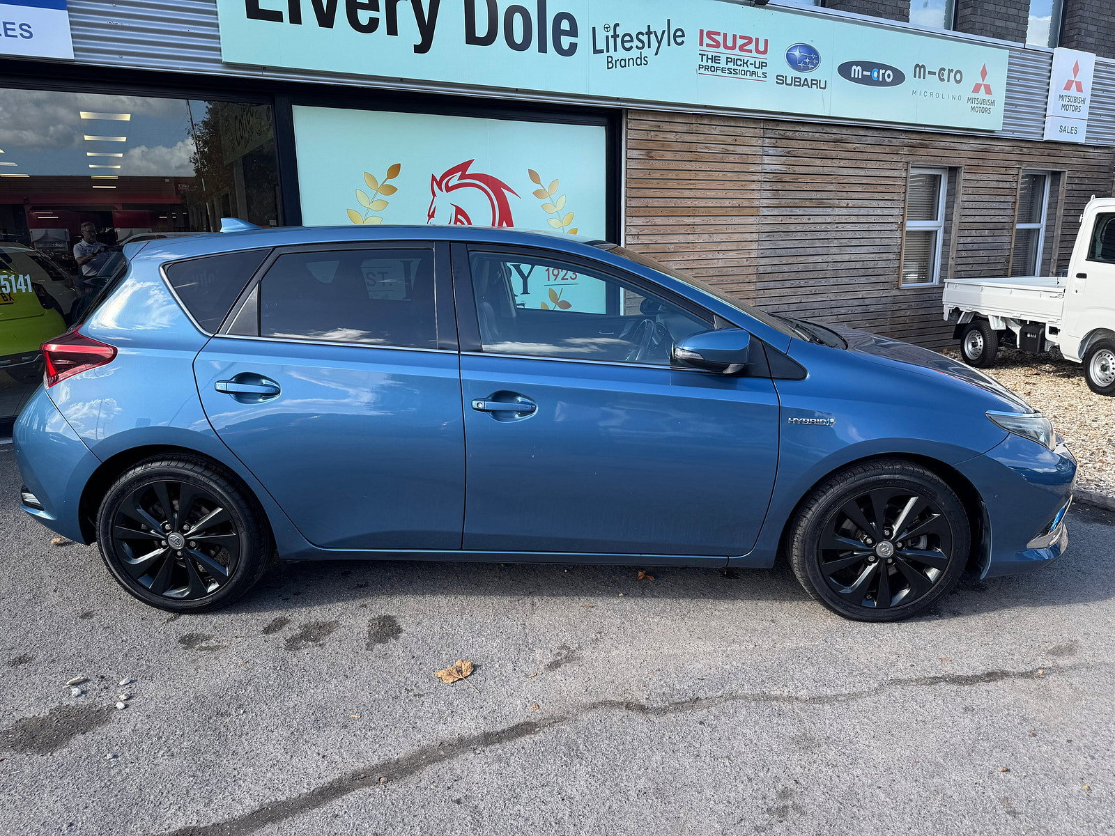 Toyota Auris 1.8 VVT-h Excel Hatchback 5dr Petrol Hybrid CVT Euro 6 (s/s) (Safety Sense) (136 ps) 5dr Automatic 2017