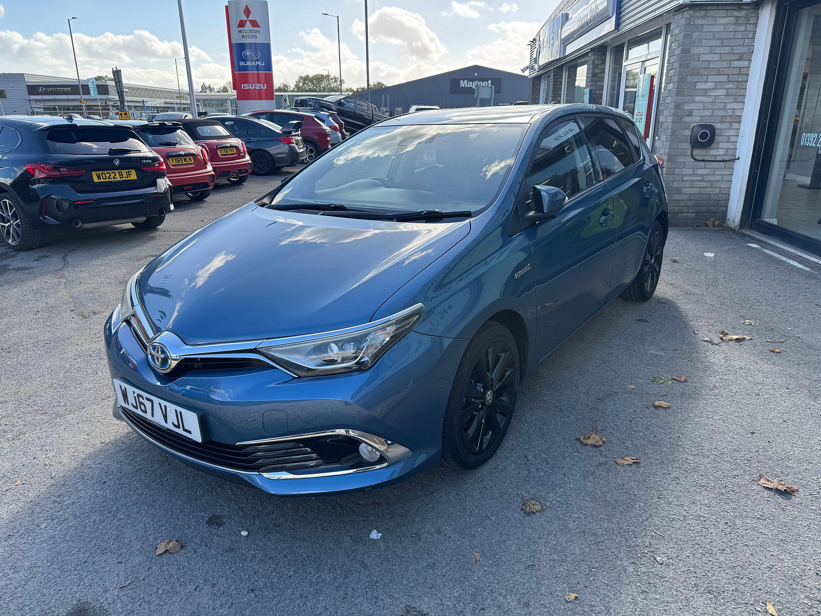 Toyota Auris 1.8 VVT-h Excel Hatchback 5dr Petrol Hybrid CVT Euro 6 (s/s) (Safety Sense) (136 ps) 5dr Automatic 2017